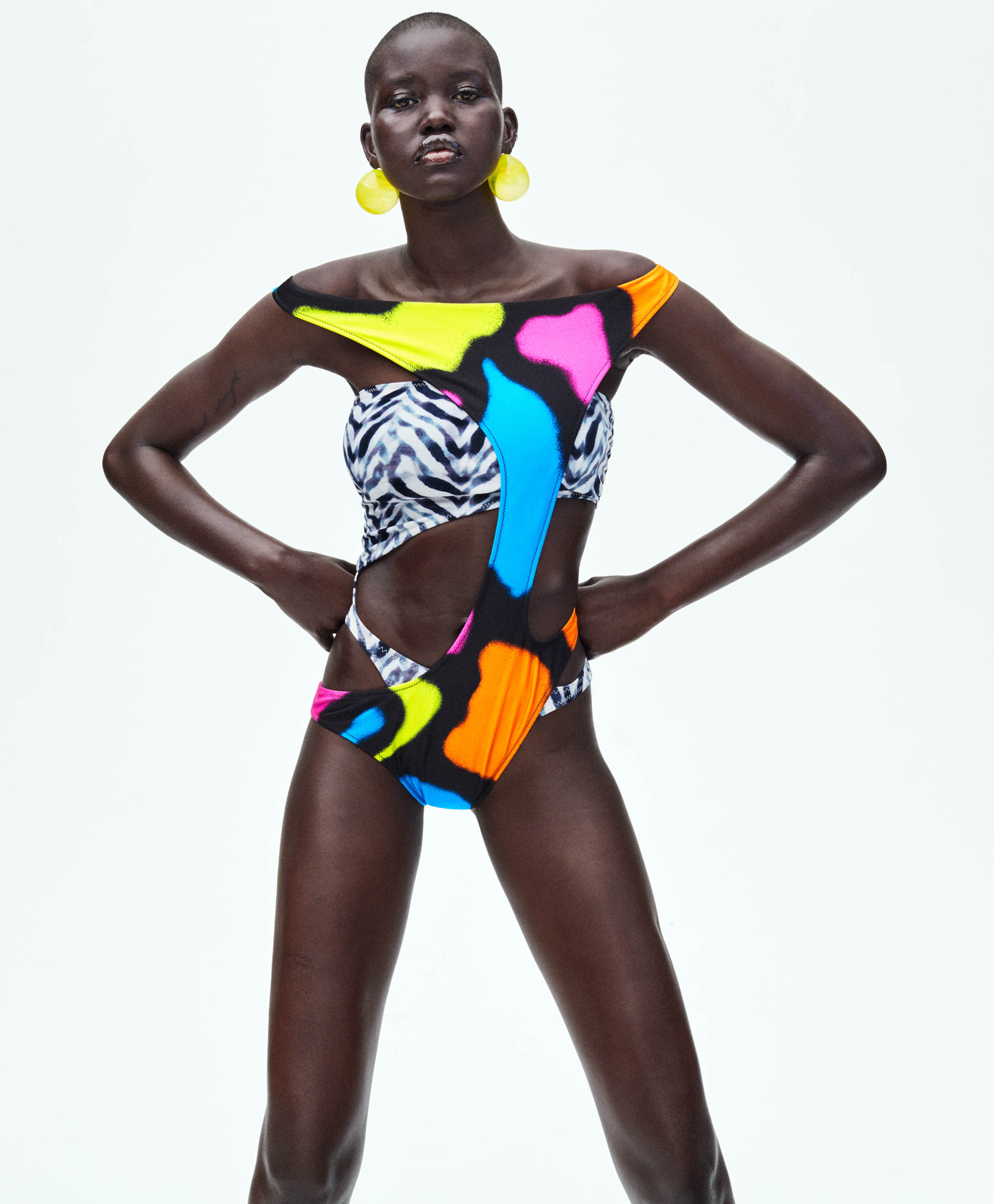 Photos n°1 : Adut Akech and her Mile Long Legs