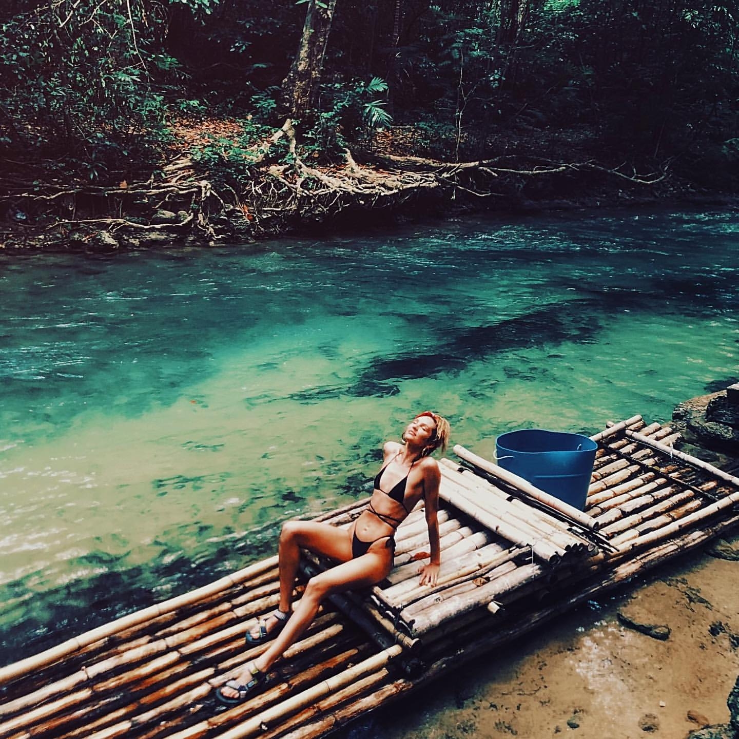 Fotos n°9 : Candice Swanepoel's Jamaican Me Crazy