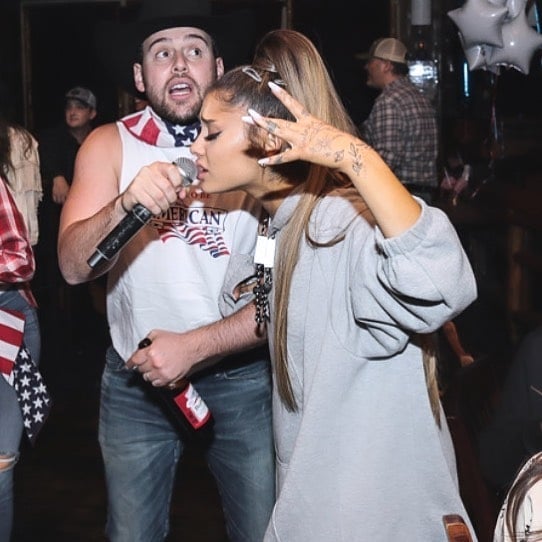 FOTOS Ariana Grande finalmente derrib su cola de caballo - Photo 3