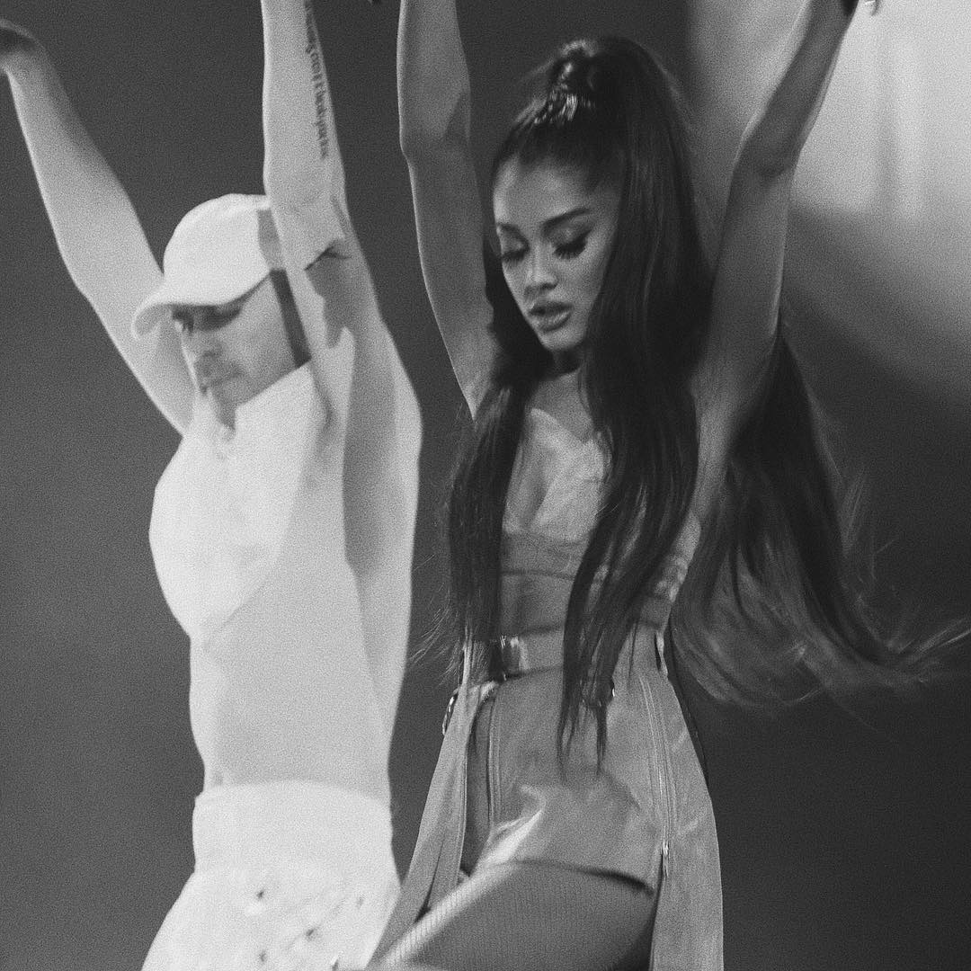 Photo n°9 : Ariana Grande a finalement pris sa queue de cheval