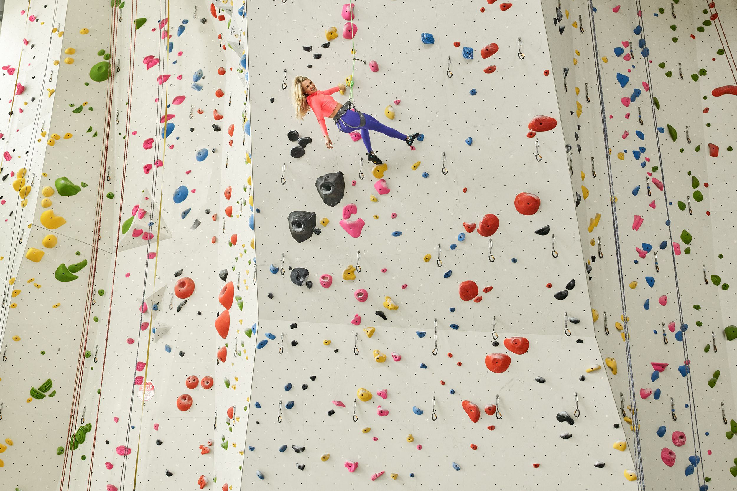 Photos n°8 : Carrie Underwood Climbing Her Way Into Our Hearts