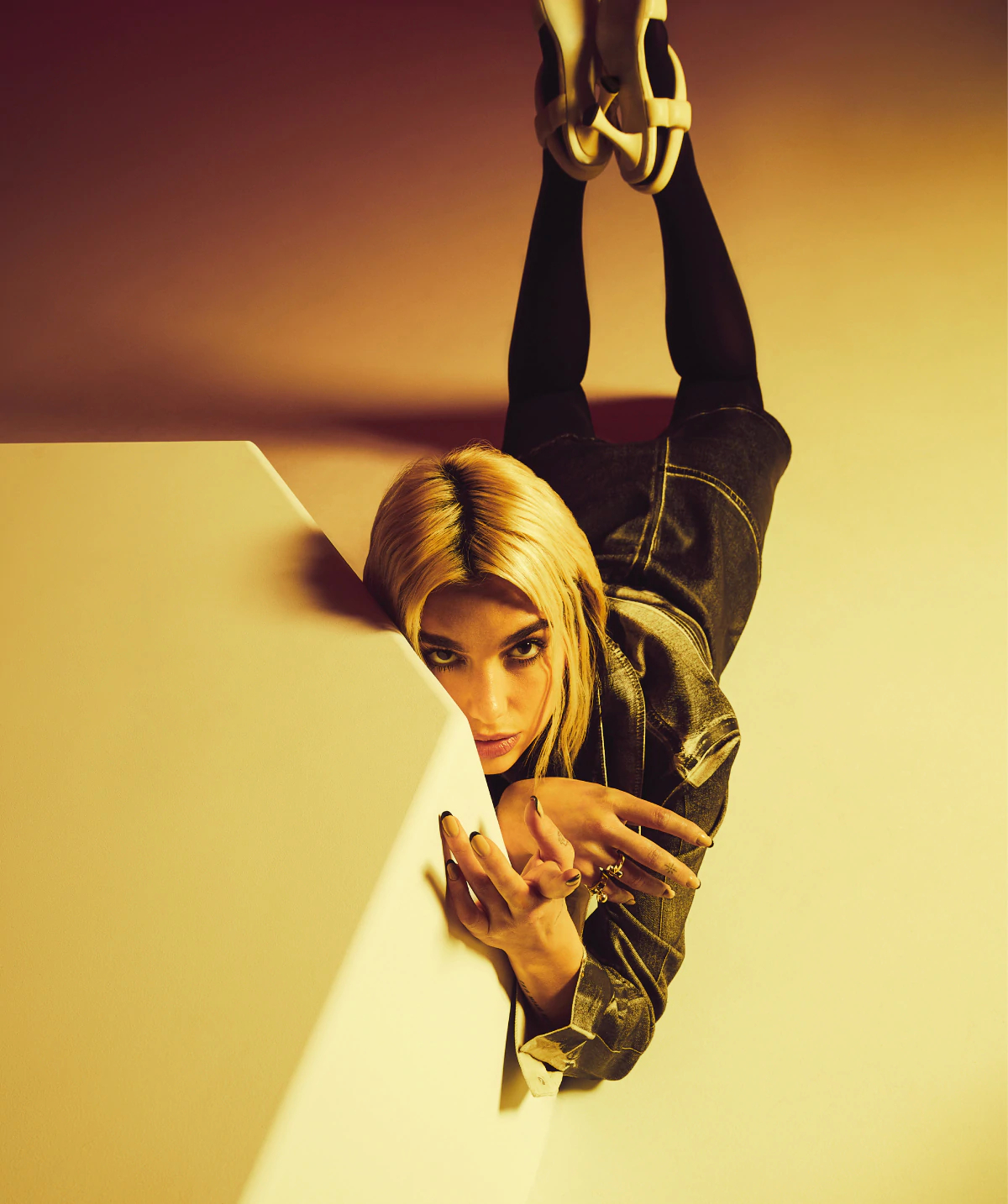 Photo n°4 : Down Under de Dua Lipa pour Vogue