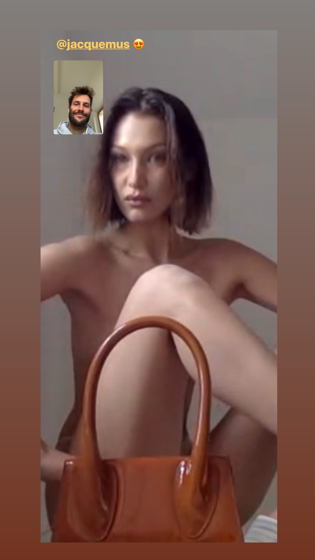 Photos n°5 : Bella Hadid’s Facetime Fetish Videos!
