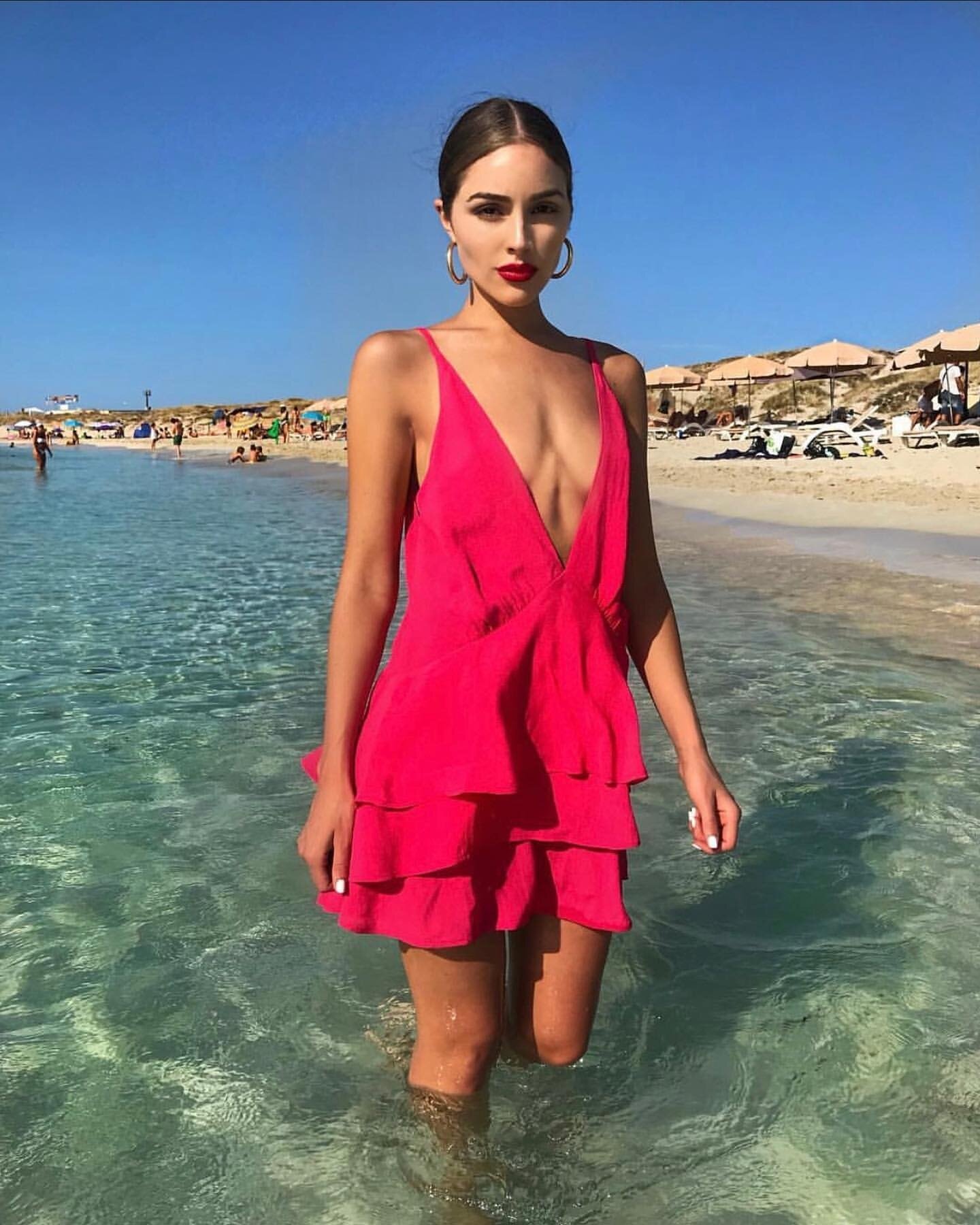 Olivia Culpo Wants YOU to Stay Home - Photo 8