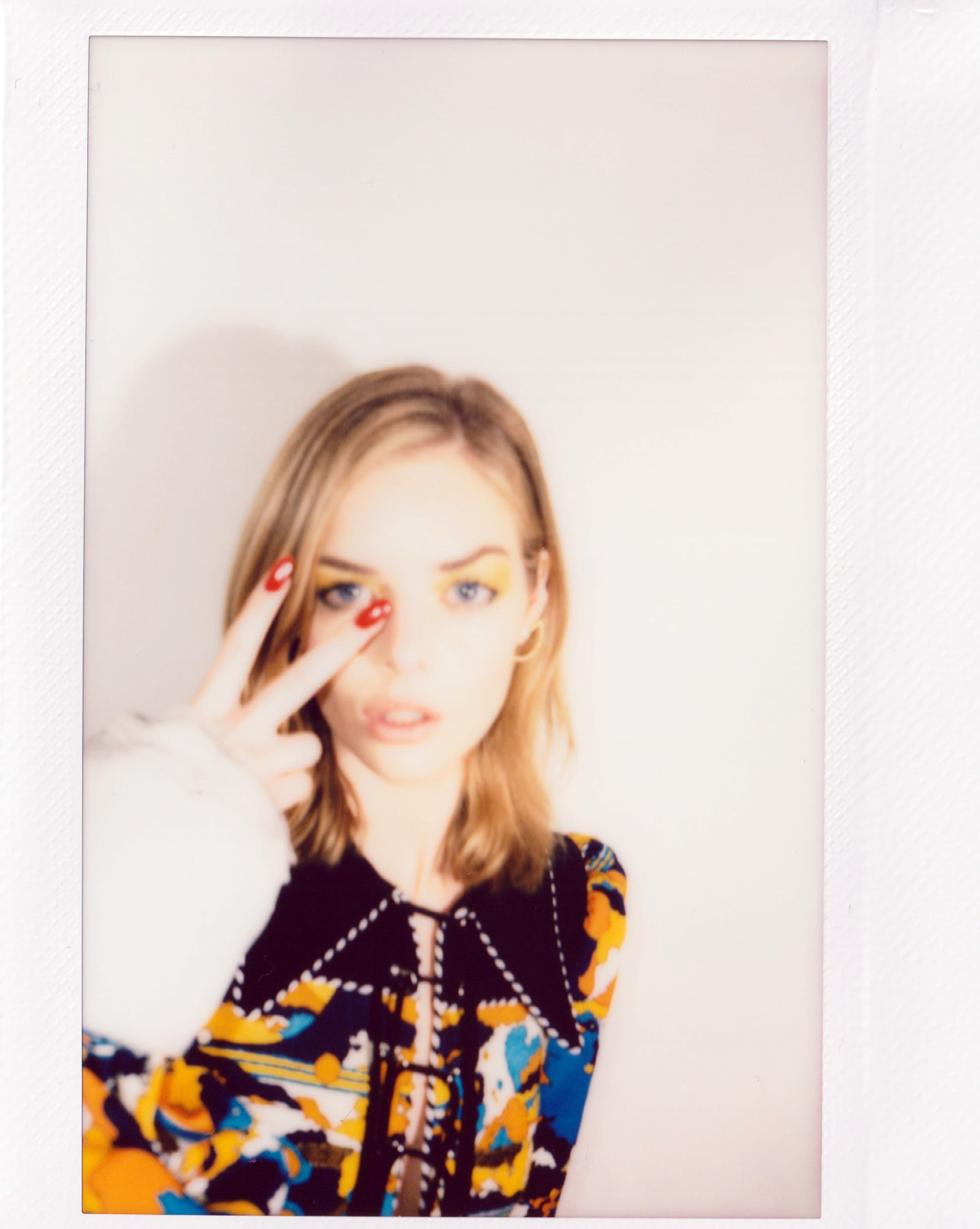 Samara Weaving Polaroids! - Photo 4