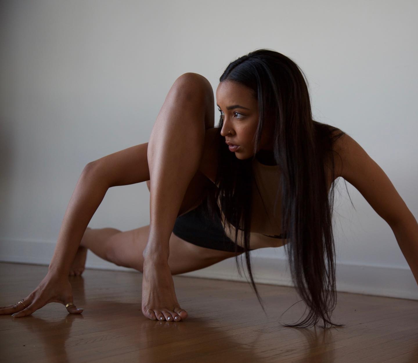 Photo n°34 : Tinashe est un bronzage topless et prospre!