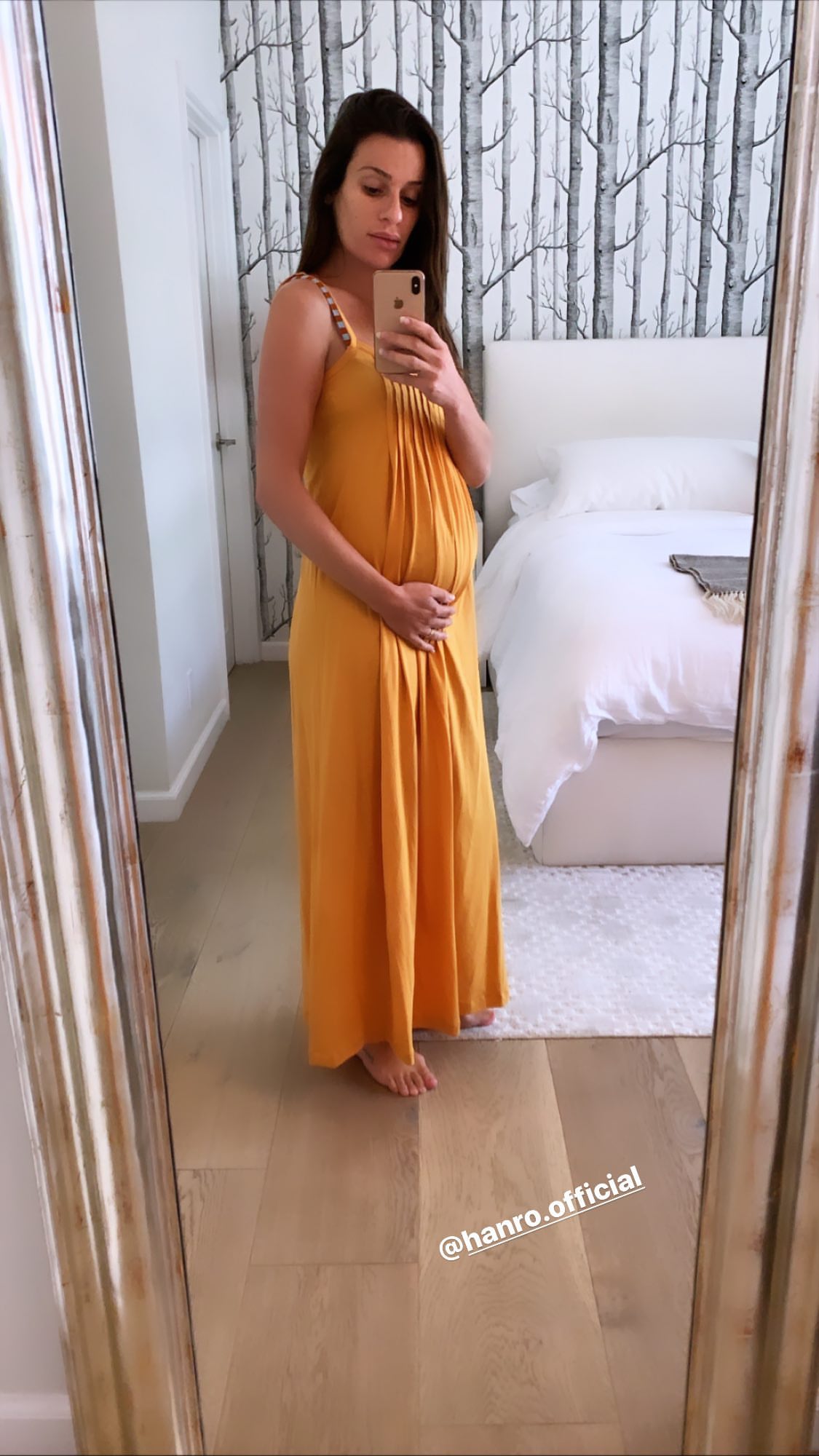 Lea Michele’s Baby Bump! - Photo 1