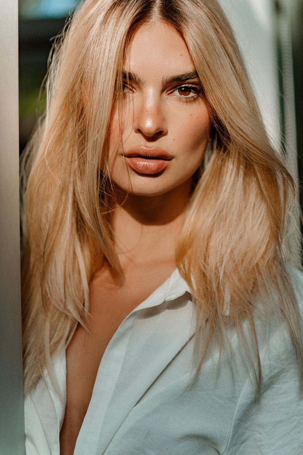 Photo n°10 : Emily Ratajkowski Goes Blonde!
