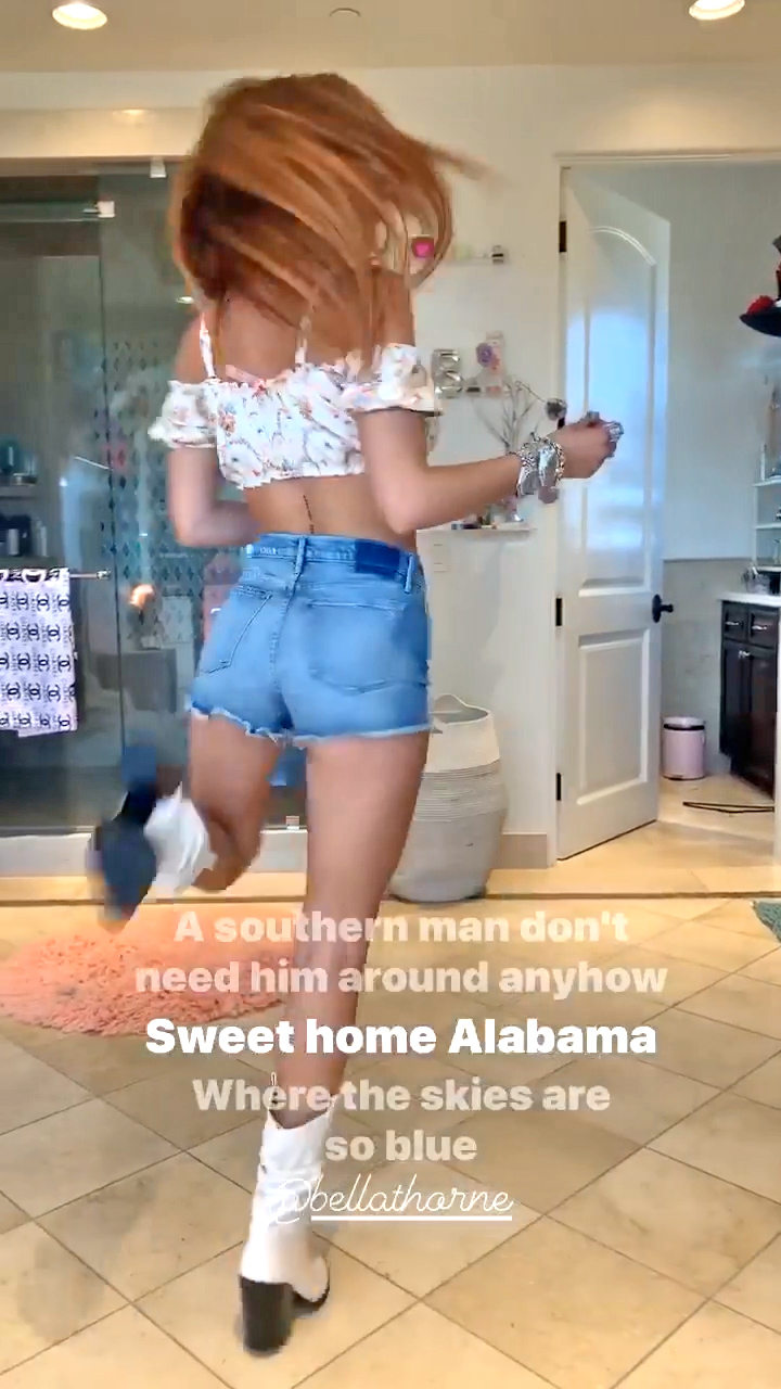 Bella Thorne’s a Country Girl! - Photo 1