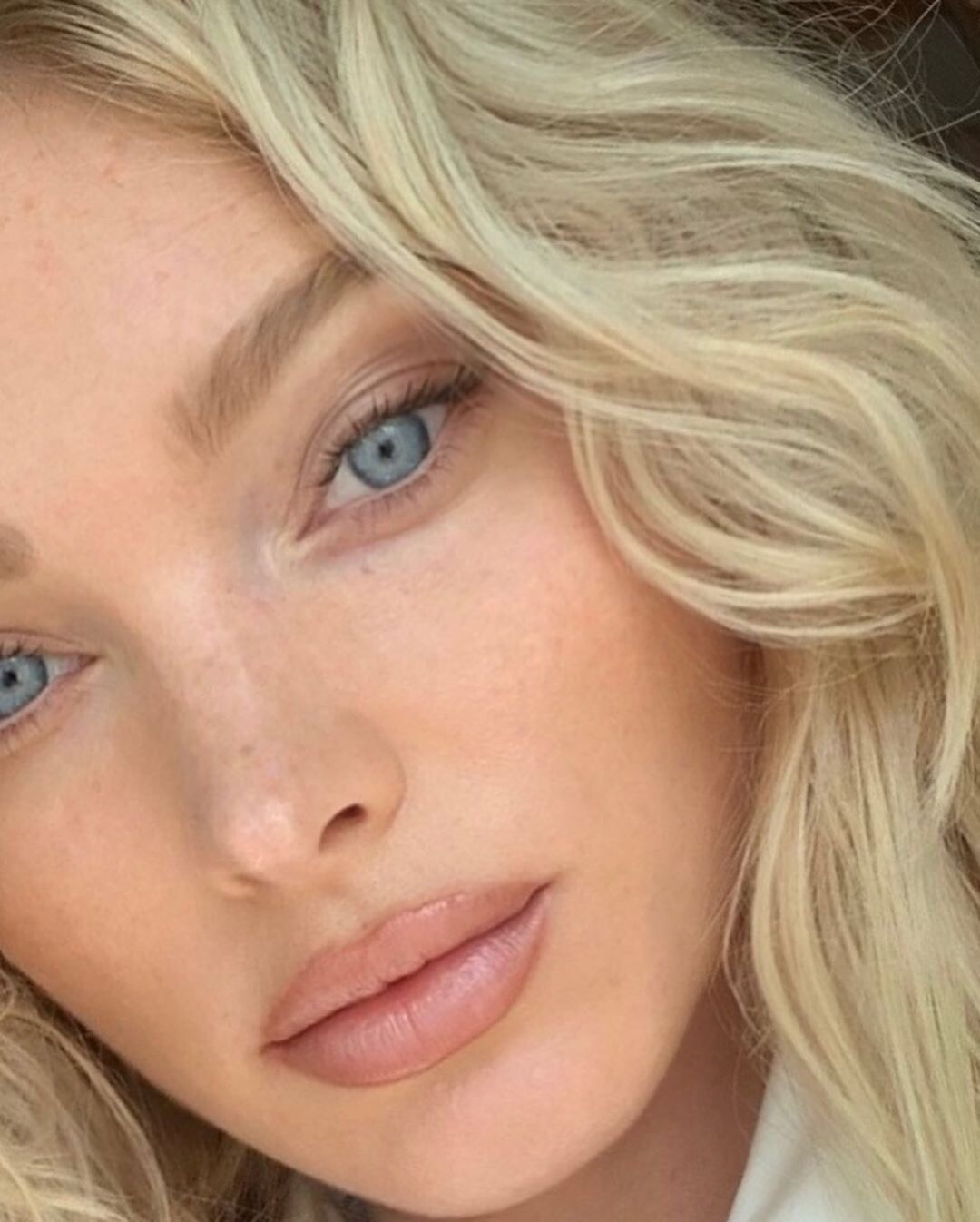 Photos n°9 : Elsa Hosk is The Needle in The Haystack!