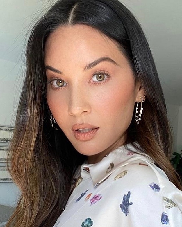 Photos n°4 : Olivia Munn Working on Her Angles!