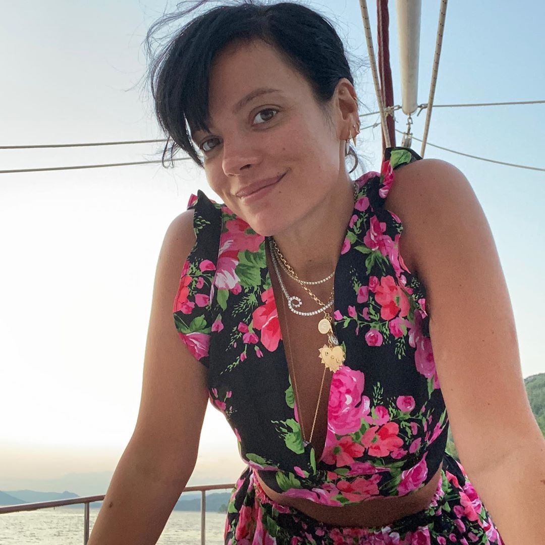 Lily Allen Has Fun on Vacation!