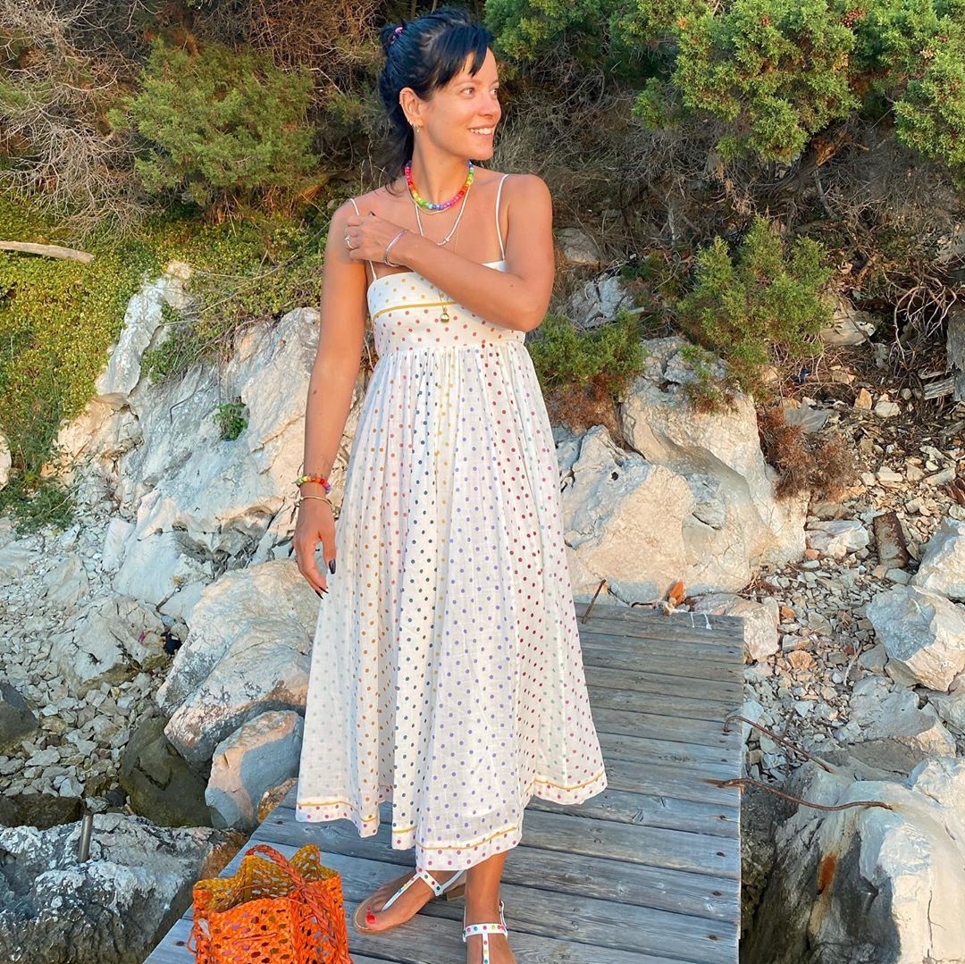 Lily Allen Has Fun on Vacation! - Photo 3