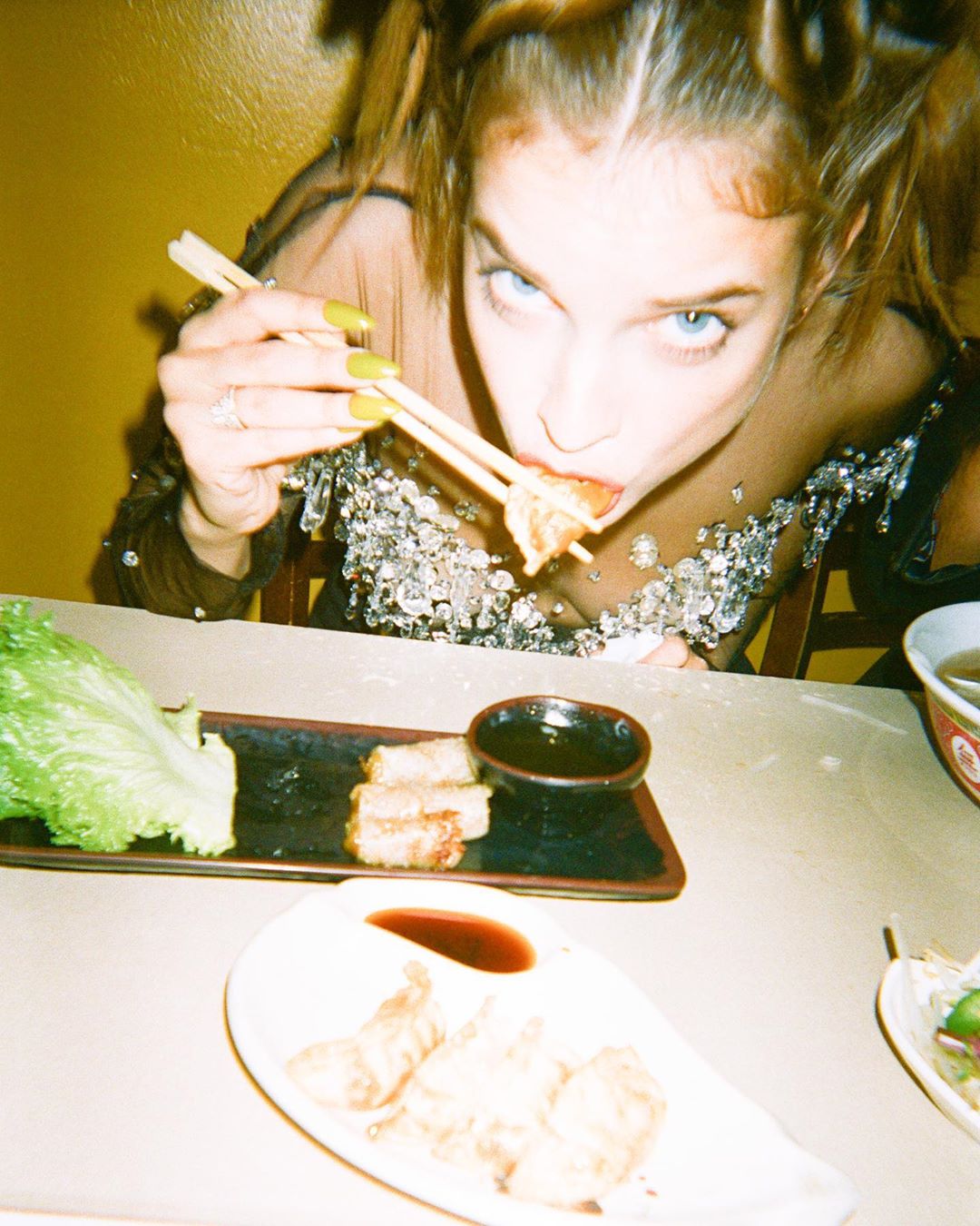 Photos n°22 : Barbara Palvin and Dylan Sprouse Hit the Cover!