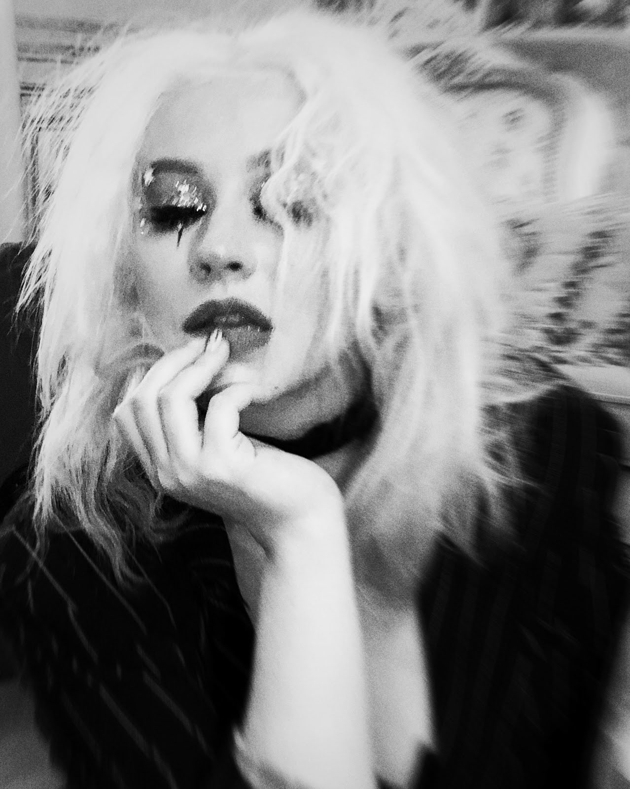 Fotos n°2 : Christina Aguilera se est poniendo espeluznante!