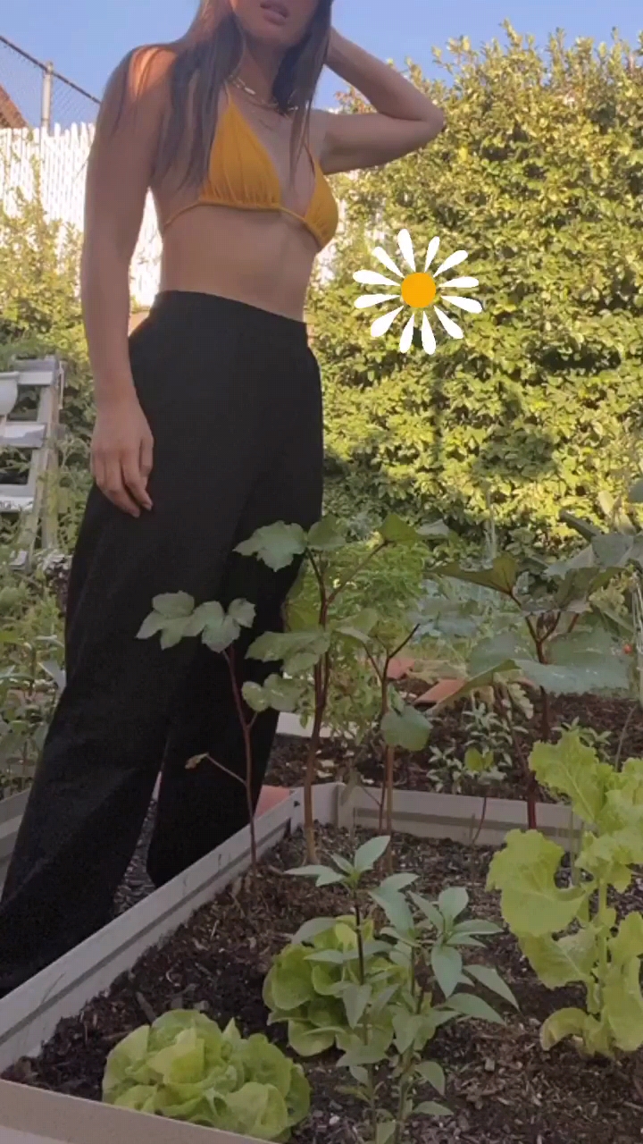 Fotos n°3 : Olivia Munn est flexionando su pulgar verde!
