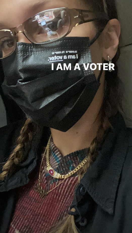Celebs Who Voted! - Photo 28