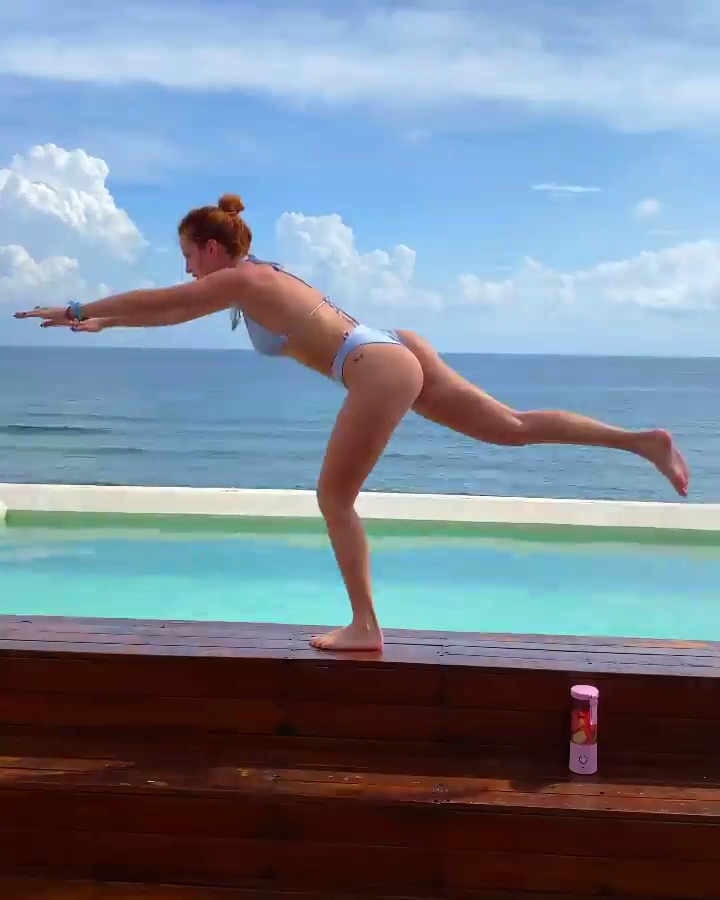 Bella Thorne Works Out with Booty Goal Girl Jen Selter! - Photo 4