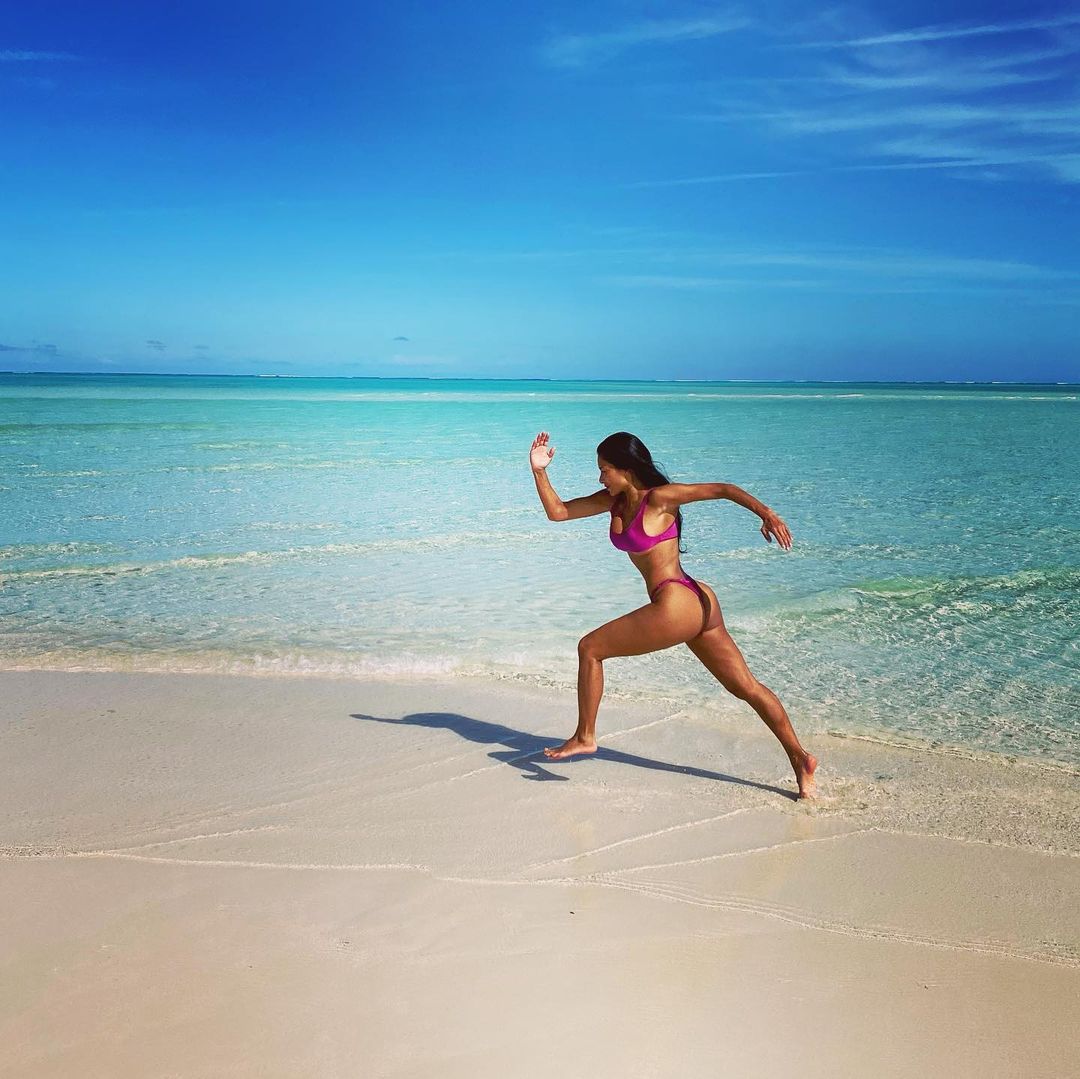 Nicole Scherzinger Hits The Water! - Photo 30