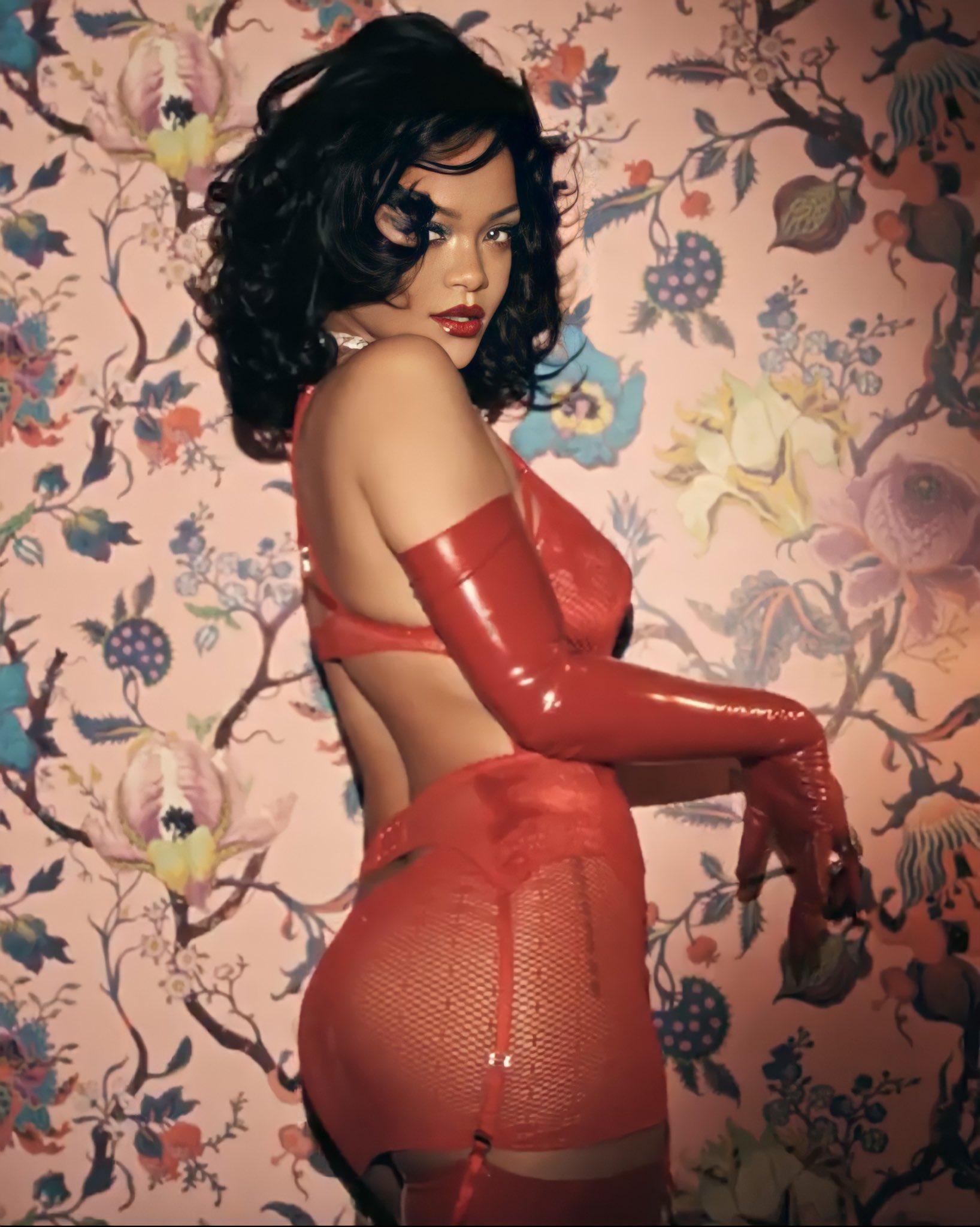 Photo n°67 : Rihanna vole la vedette !