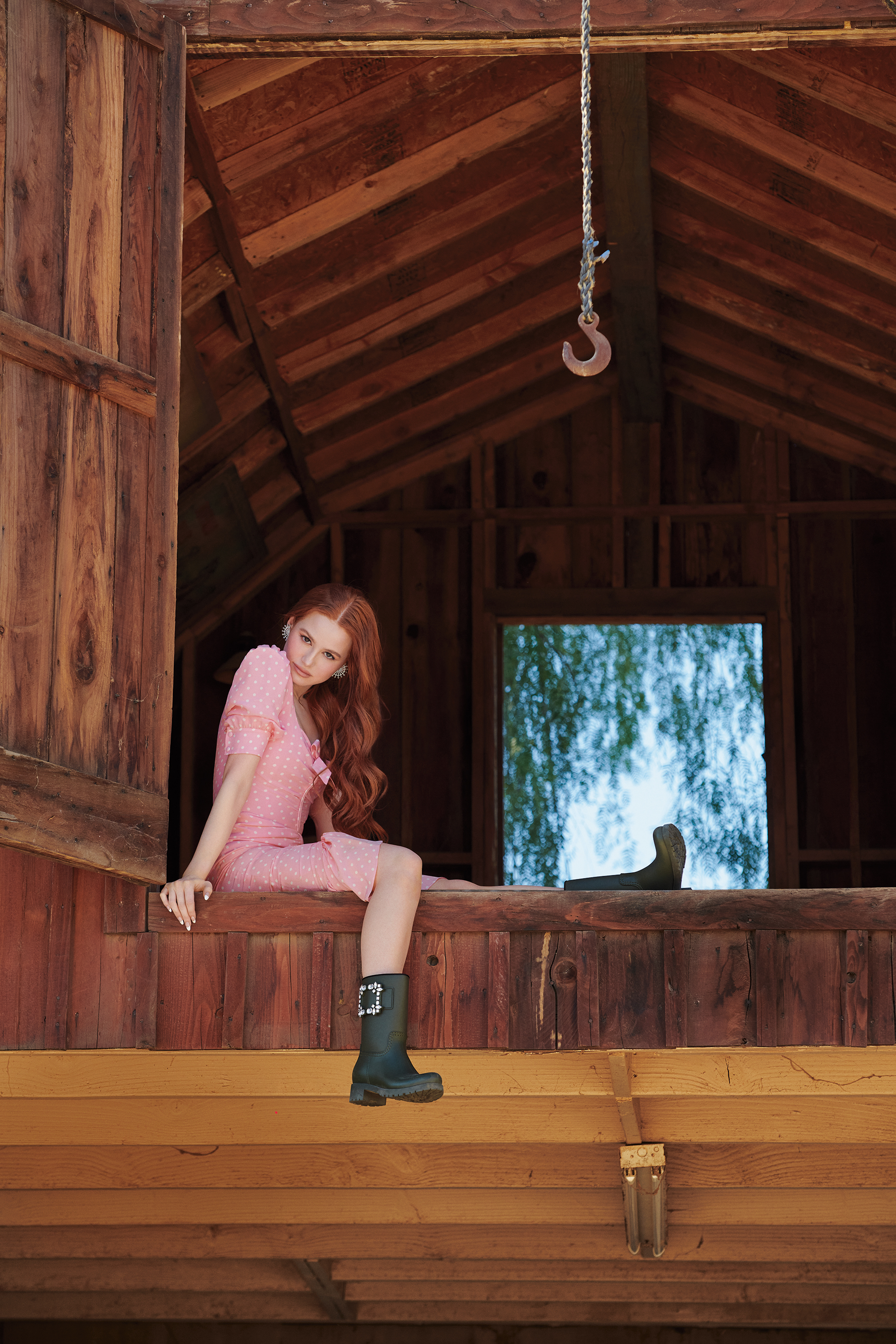 Photo n°1 : Madelaine Petsch est une Cosmo Girl!