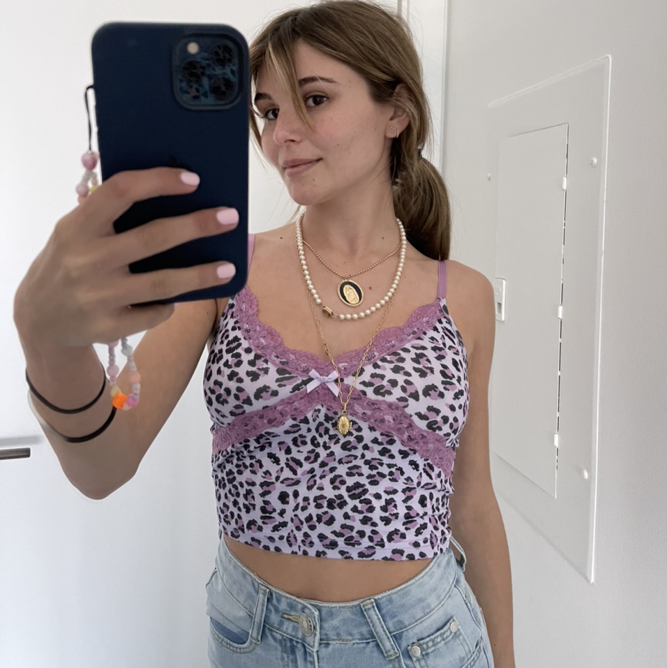 Olivia Jade Wants You to Buy Her Used Clothing! - Photo 12