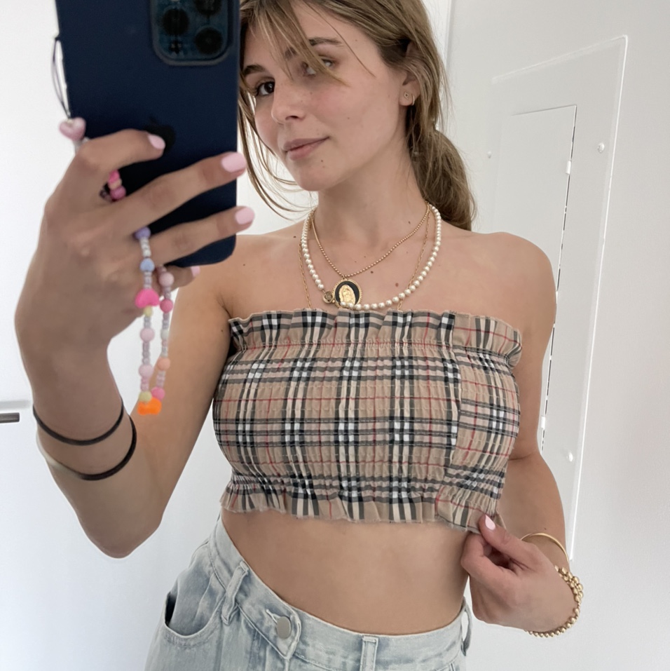 Olivia Jade Wants You to Buy Her Used Clothing! - Photo 16