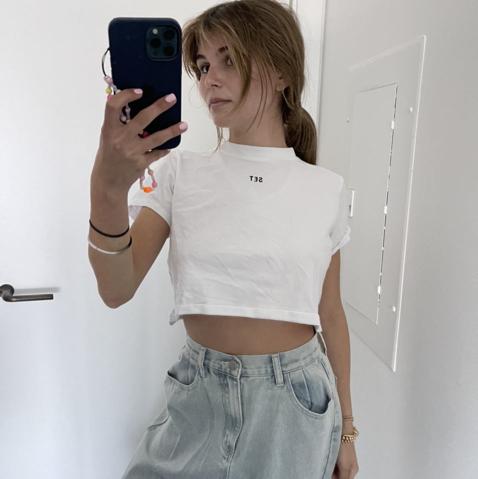 Olivia Jade Wants You to Buy Her Used Clothing! - Photo 17