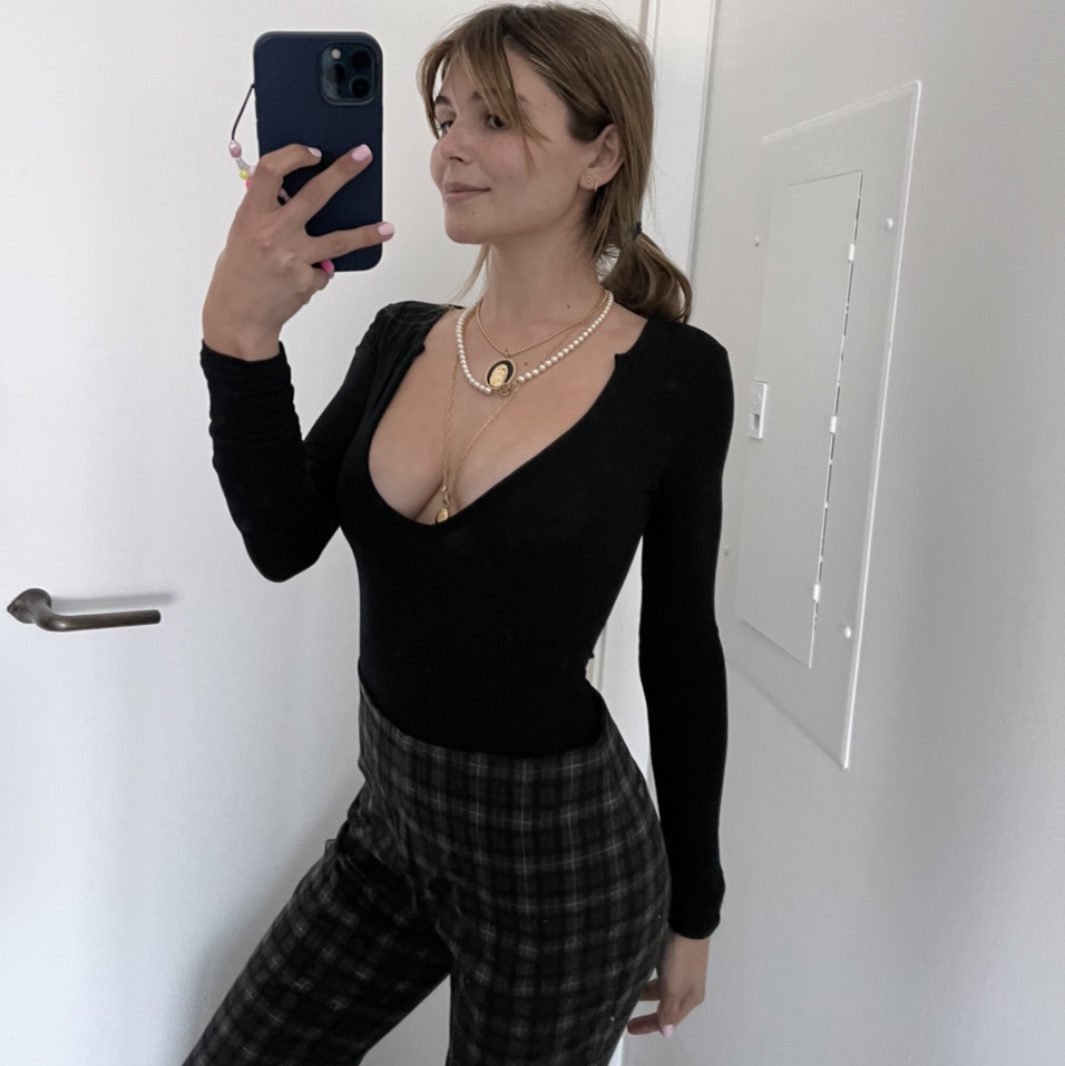 Olivia Jade Wants You to Buy Her Used Clothing! - Photo 26
