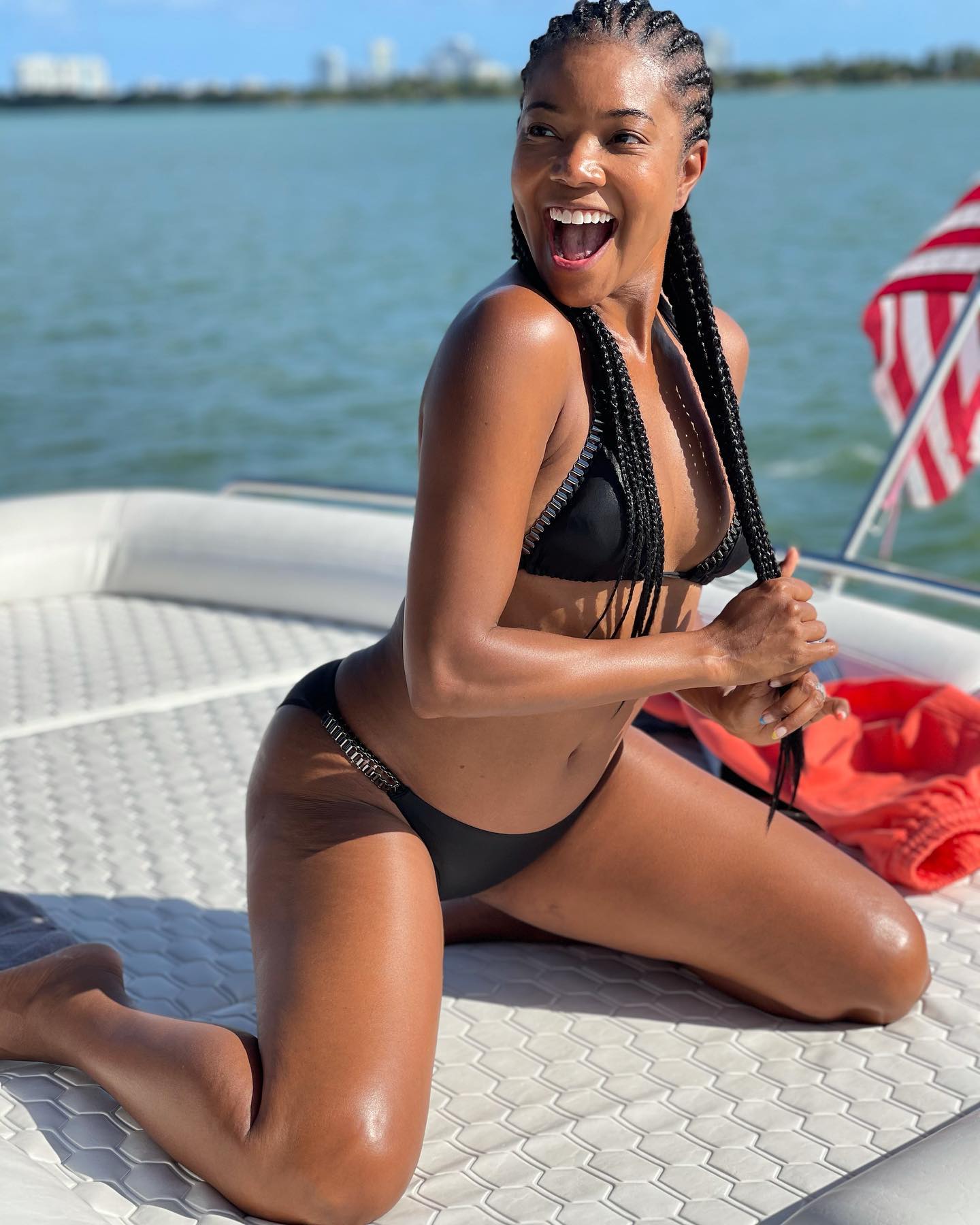 Gabrielle Union is On Island Time! - Photo 23