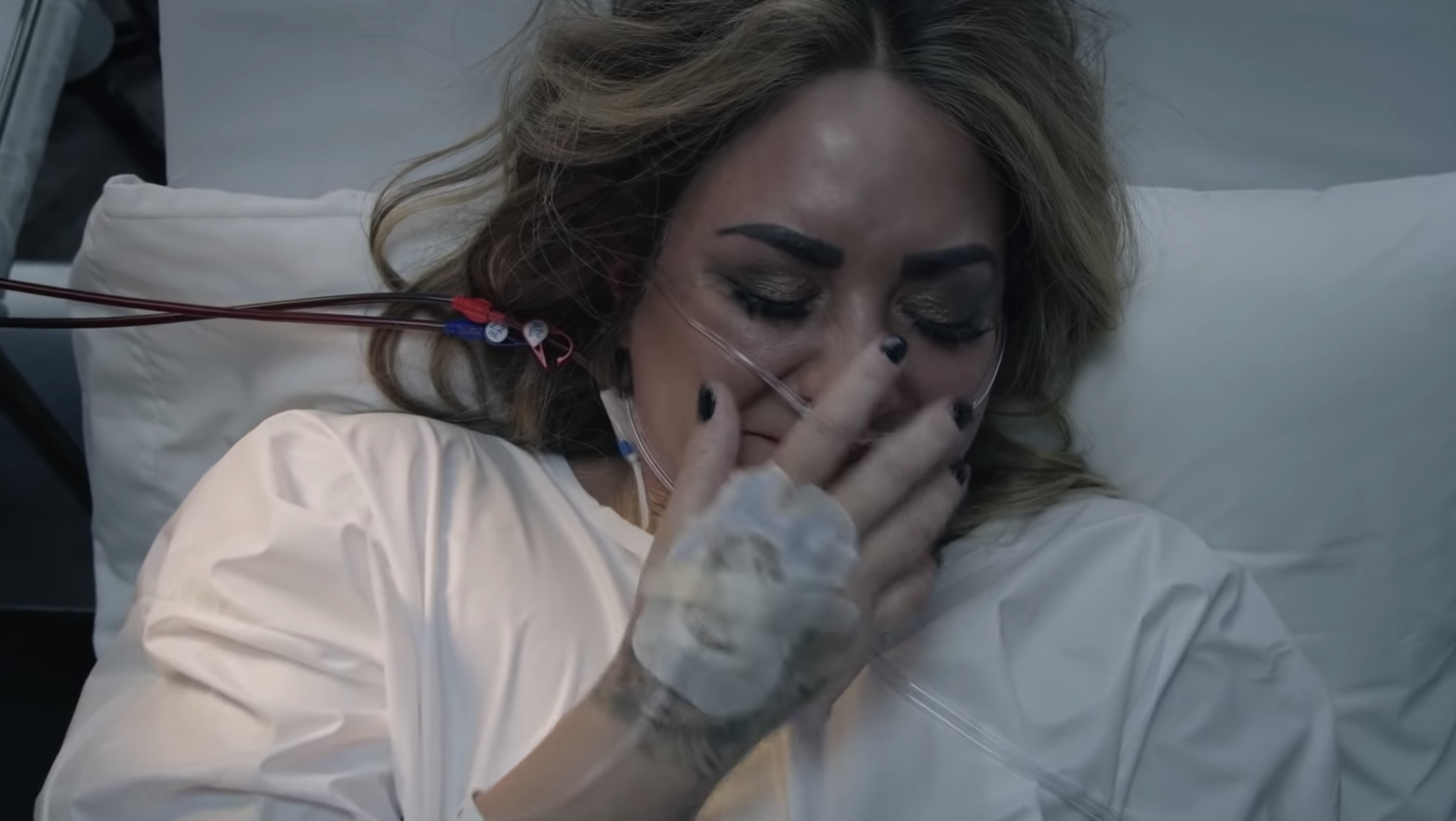 Photos n°22 : Demi Lovato Confirms New “Scream” Single!