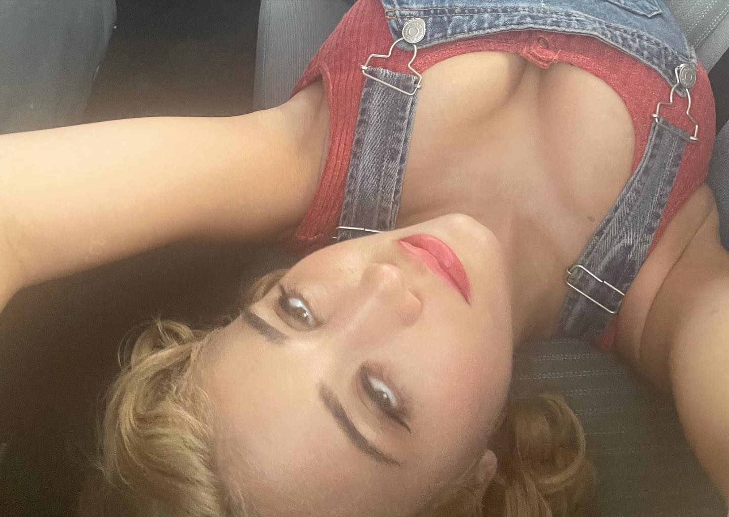 Caylee Cowan Makes Her Love Instagram Official! - Photo 26