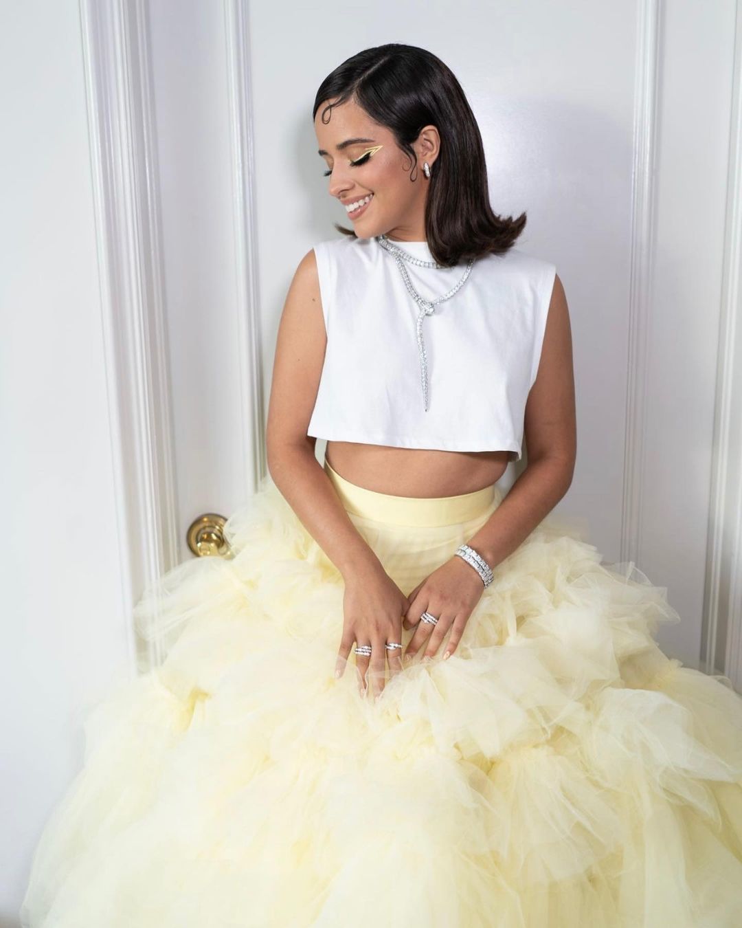 FOTOS Camila Cabello luce un sujetador de perlas en los Premios Grammy! - Photo 28