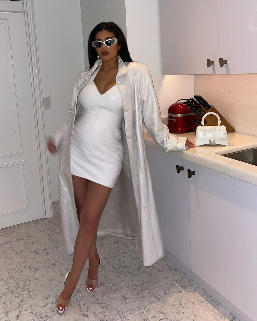 Kylie Jenner Shares Thirst Trap While Cheating Rumors Swirl! - Photo 49