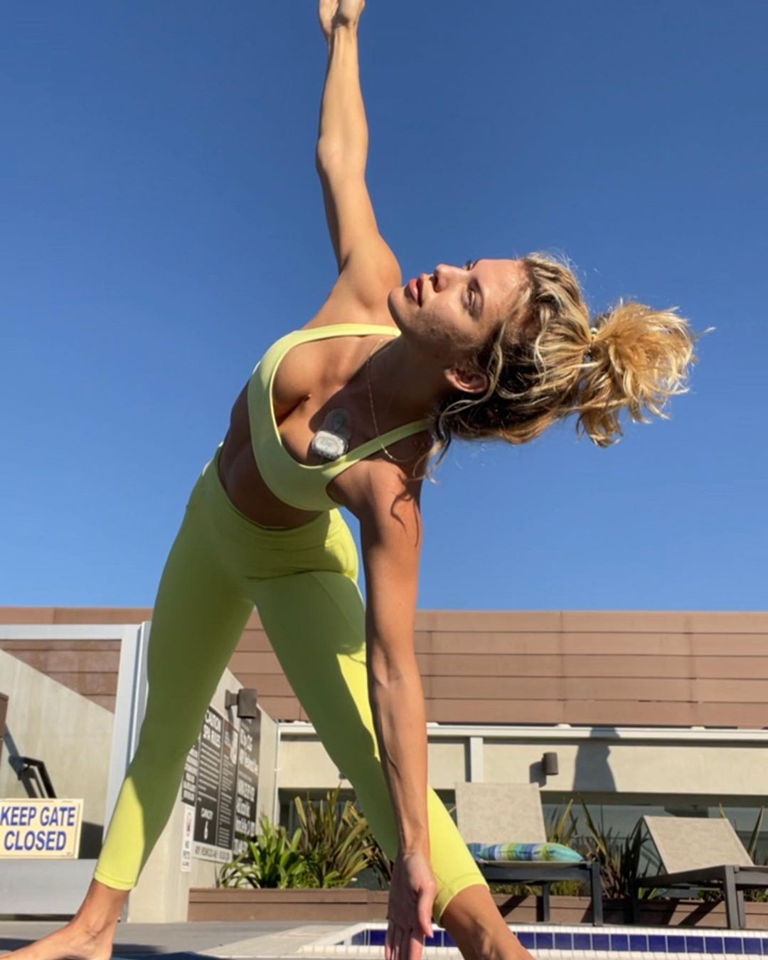 Yoga avec AnnaLynne McCord! - Photo 3