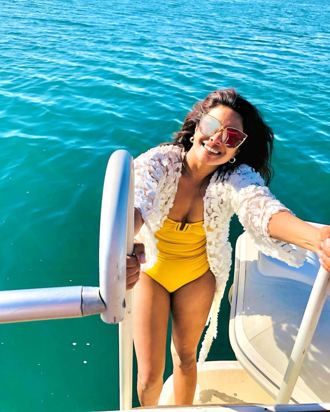 Photo n°4 : Priyanka Chopra est sur un bateau!