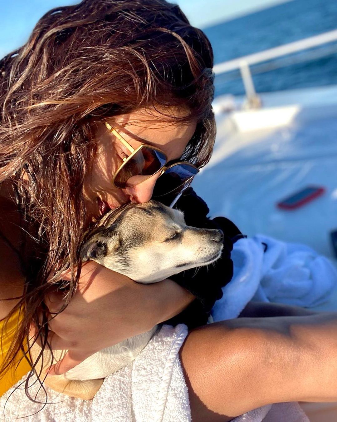 Fotos n°3 : Priyanka Chopra est en un barco!