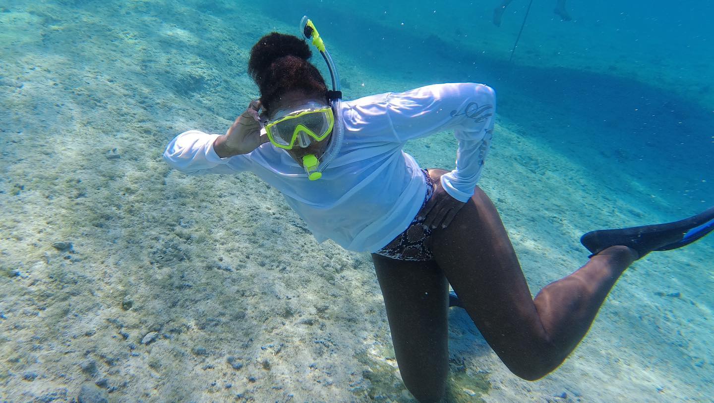 Photo n°4 : Serena Williams va sous l?eau!
