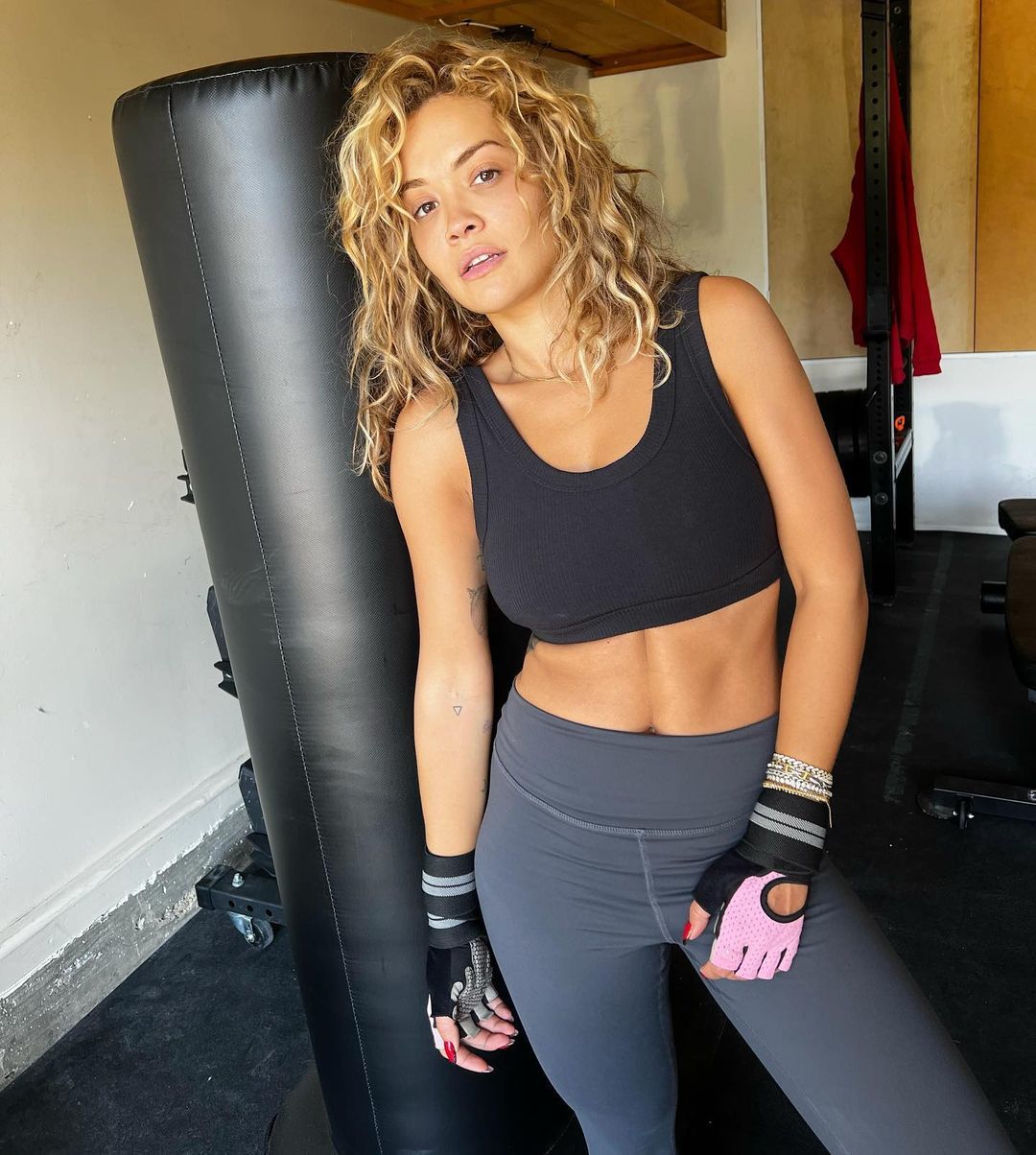 PHOTOS Rita Ora travaille sur elle-même dans The Gym! - Photo 10