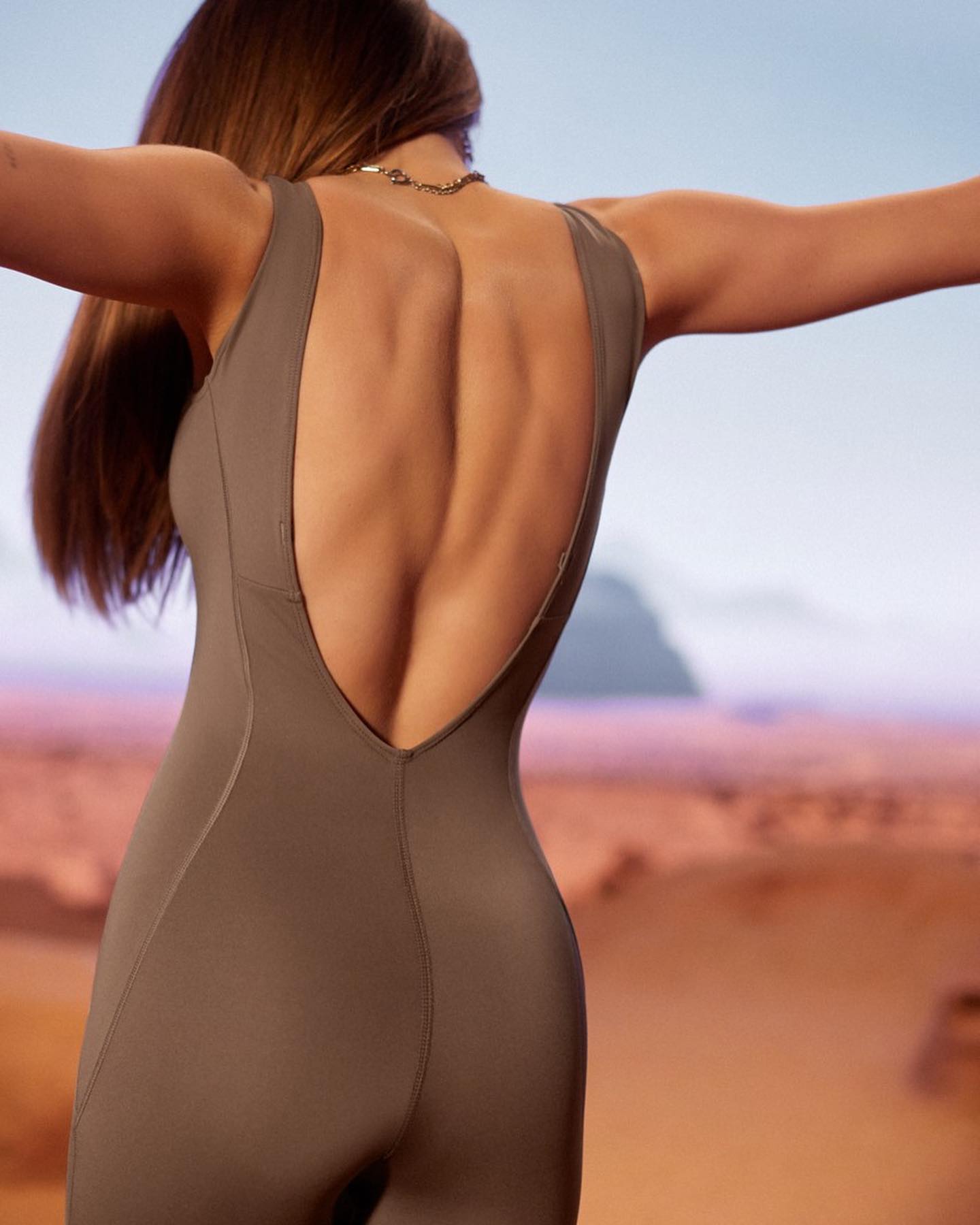 Maddie Ziegler Goes to The Desert With New Fabletics Line! - Photo 3