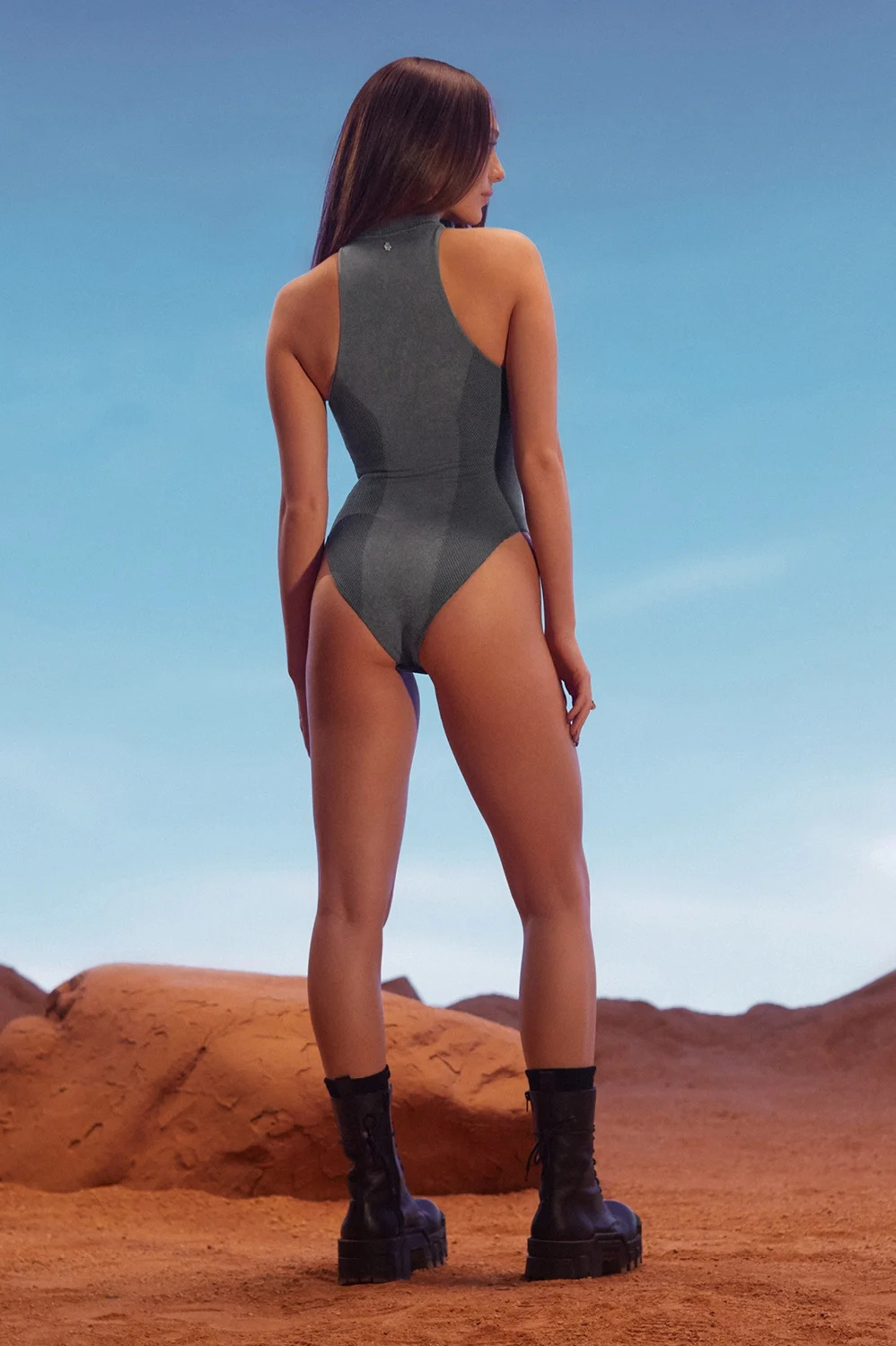 Maddie Ziegler Goes to The Desert With New Fabletics Line!