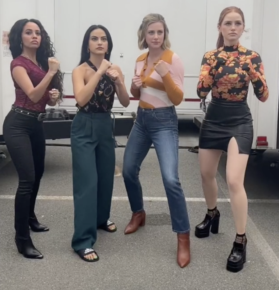 The Riverdale Girls Have Some Fun on Set!