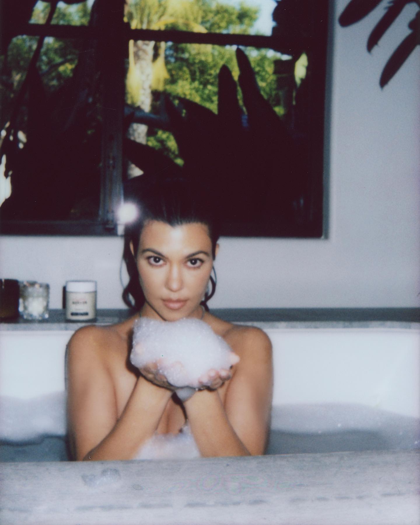 Take Kourtney Kardashian into The Bath With You! - Photo 4