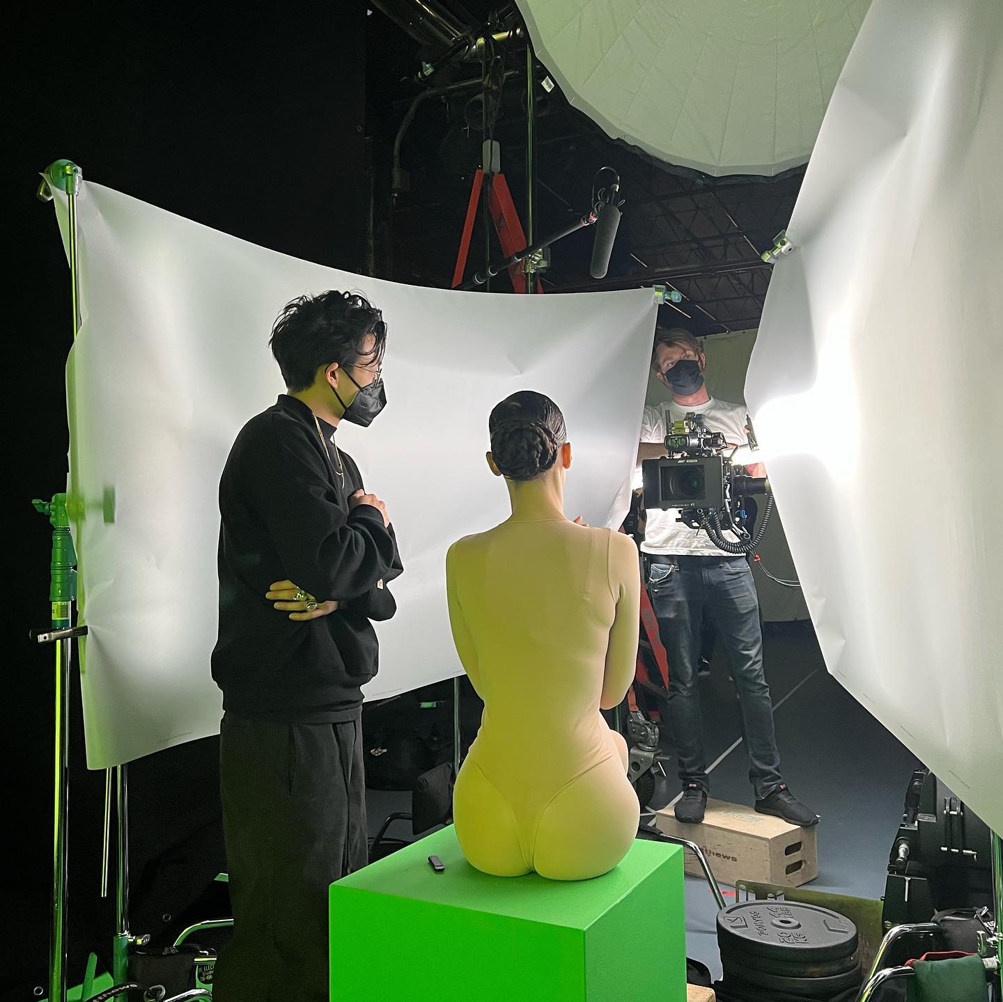 PHOTOS Sur le tournage d?une sance photo de lingerie avec Bella Hadid ! - Photo 13