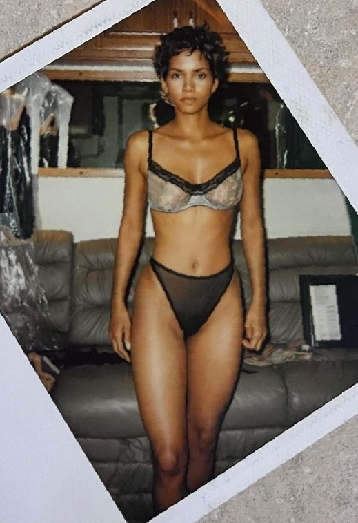 Halle Berry Shares Some 90’s Lingerie Throwbacks! - Photo 2