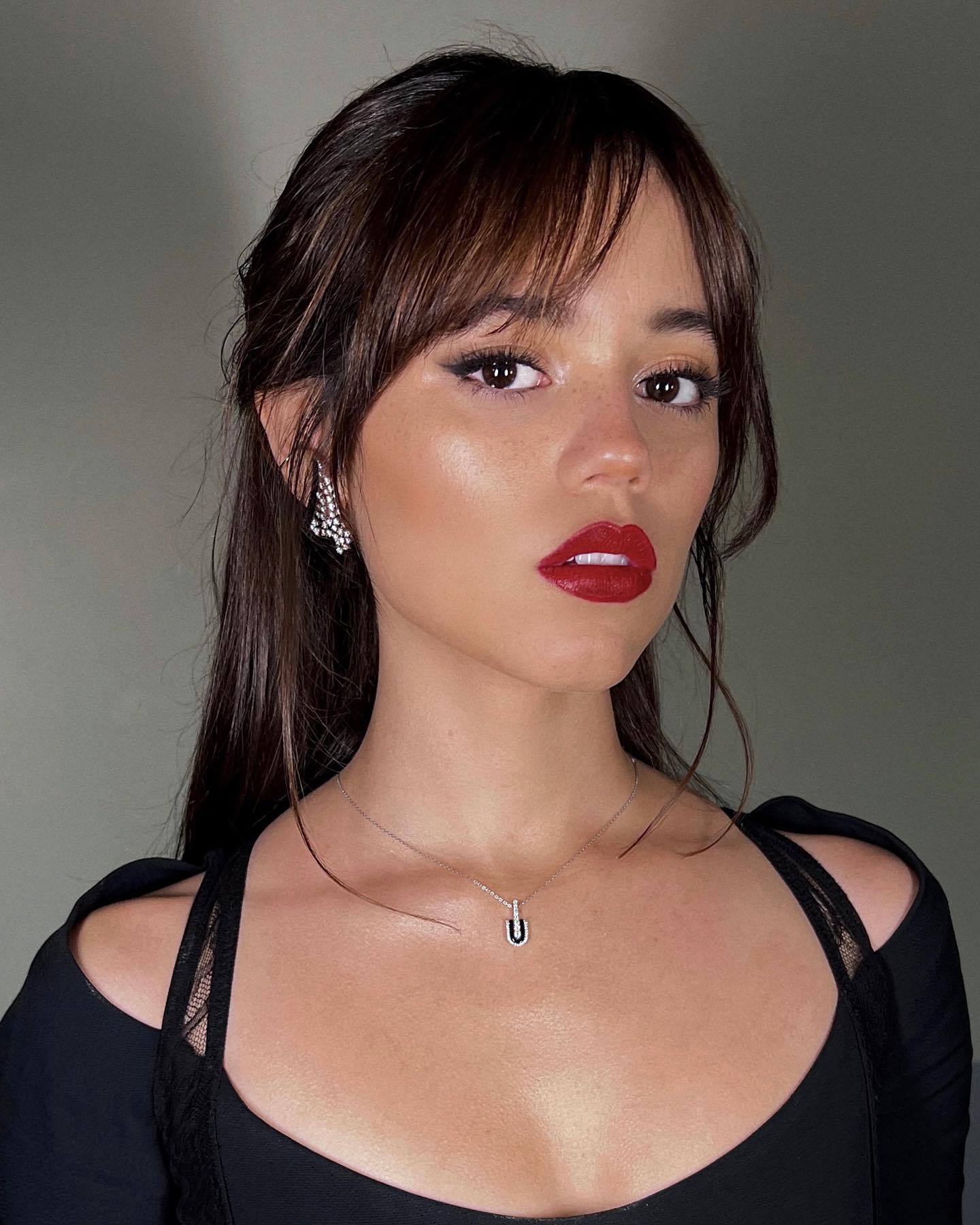 Jenna Ortega is Cinched in Silver! - Photo 29