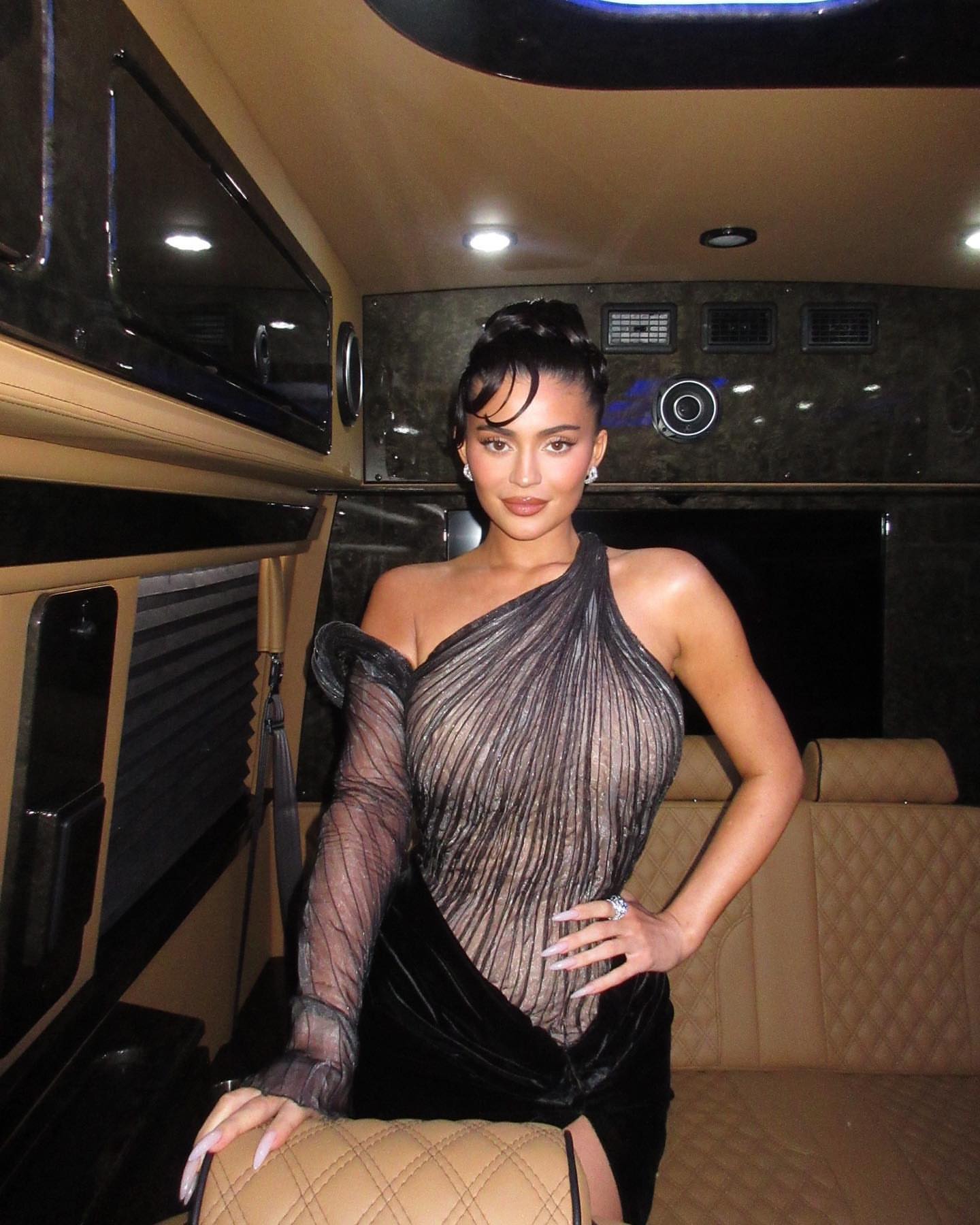 PHOTOS Kylie Jenner donne de l?attitude  sa s?ur Kim ! - Photo 52
