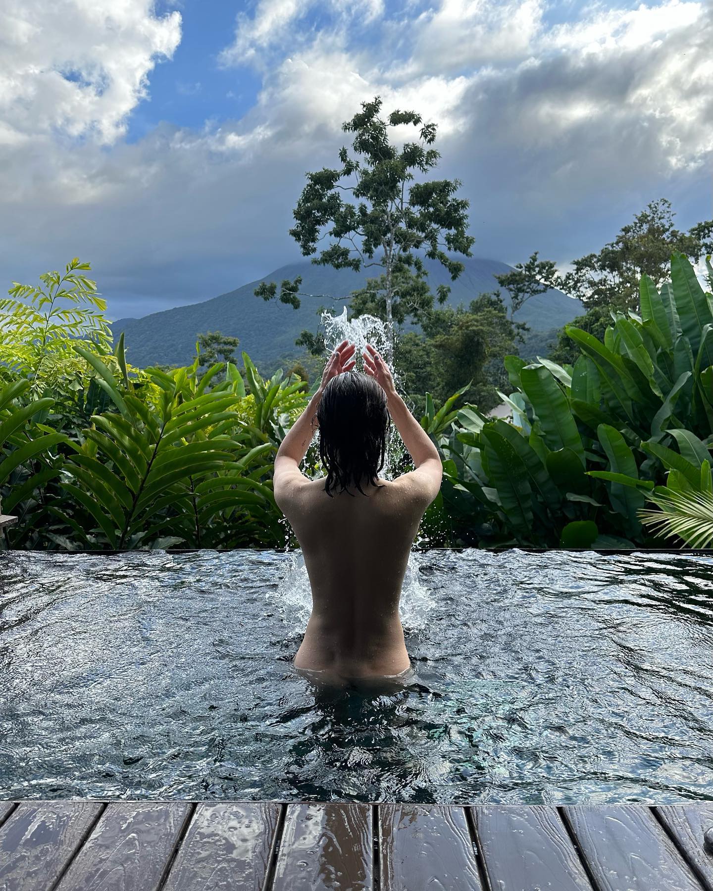 Alexandra Daddario Skinny Dips on Vacation!