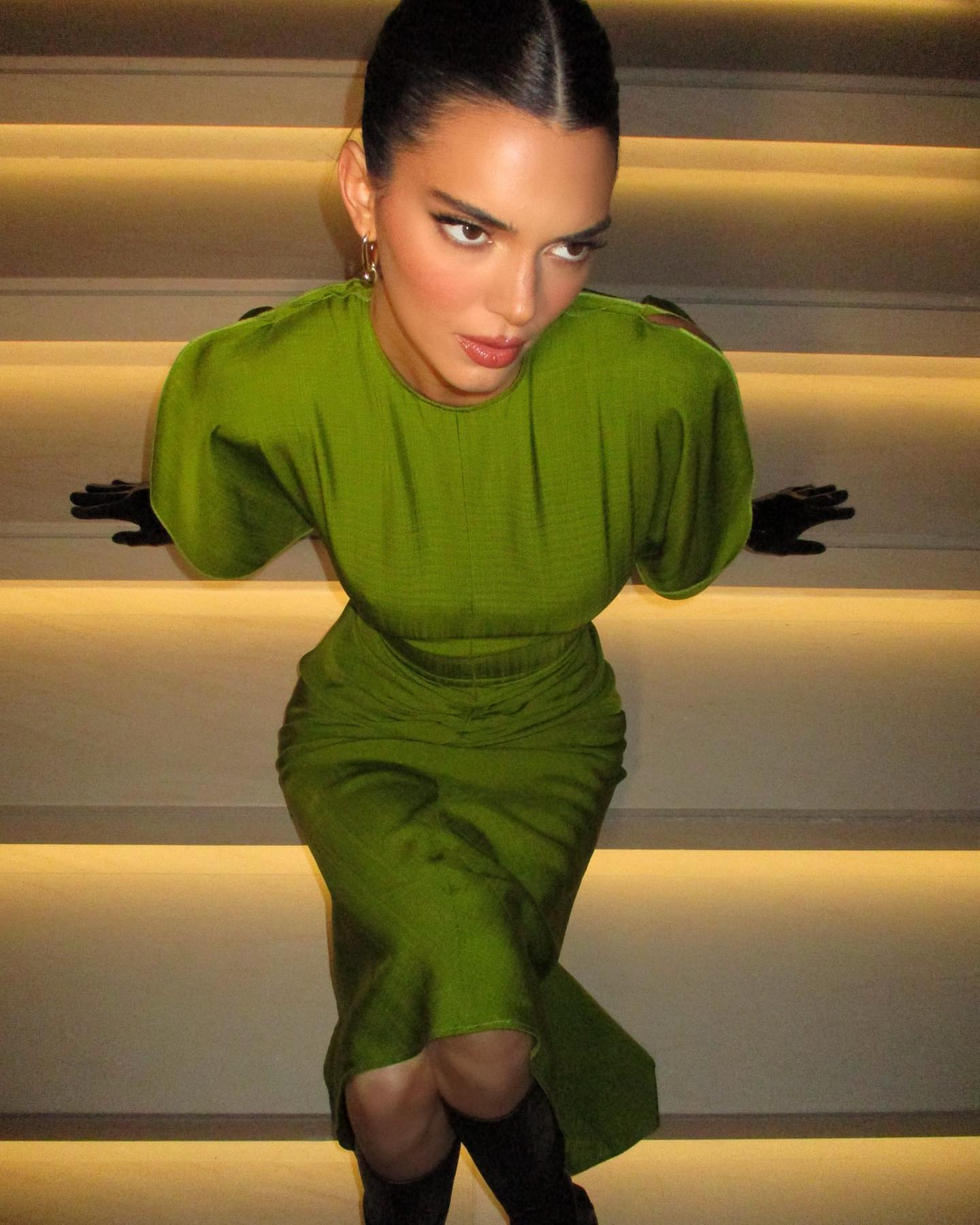 PHOTOS Kendall Jenner allume le glamour à Dubaï ! - Photo 2
