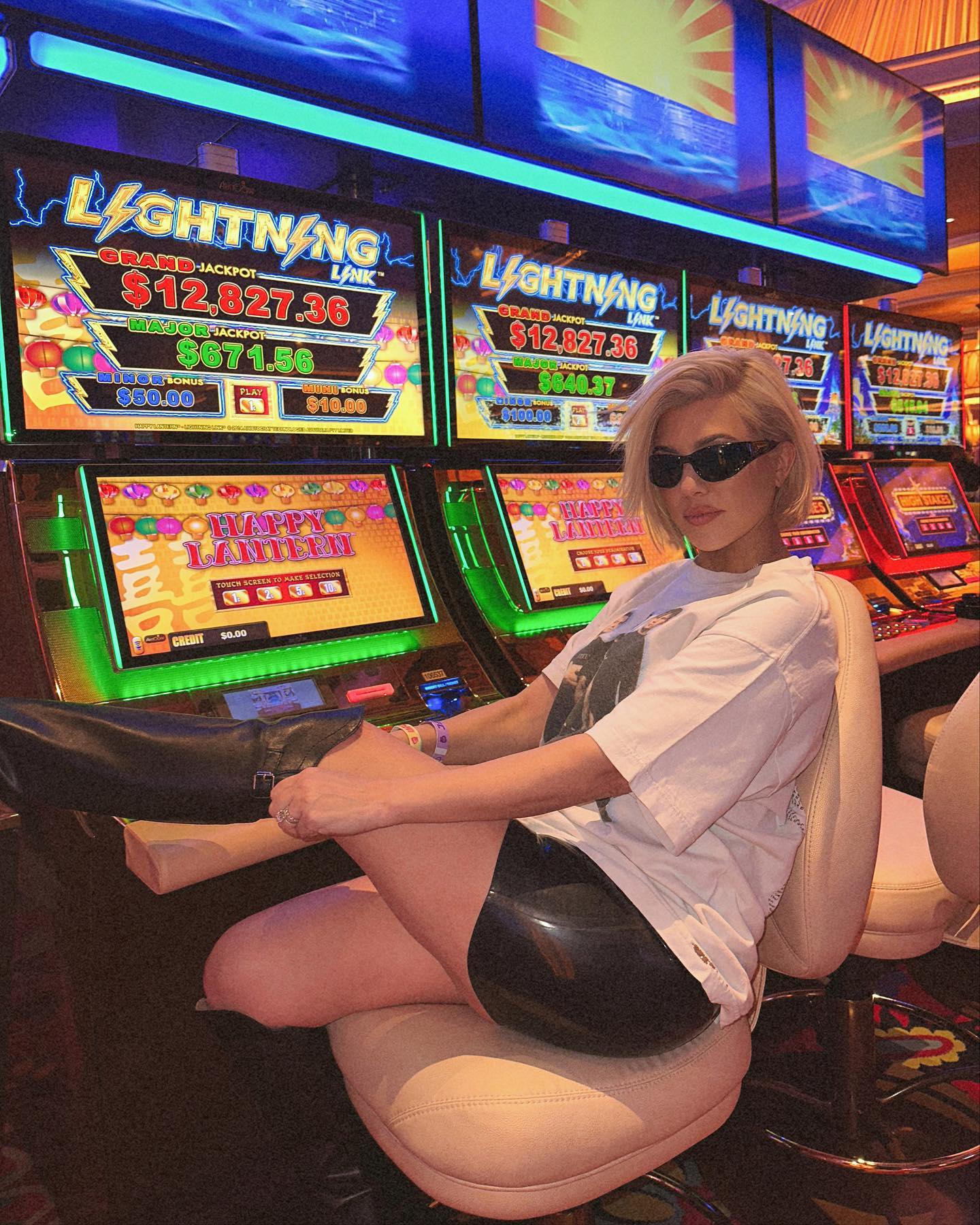 Photo n°7 : Kourtney Kardashian tente sa chance  Vegas !